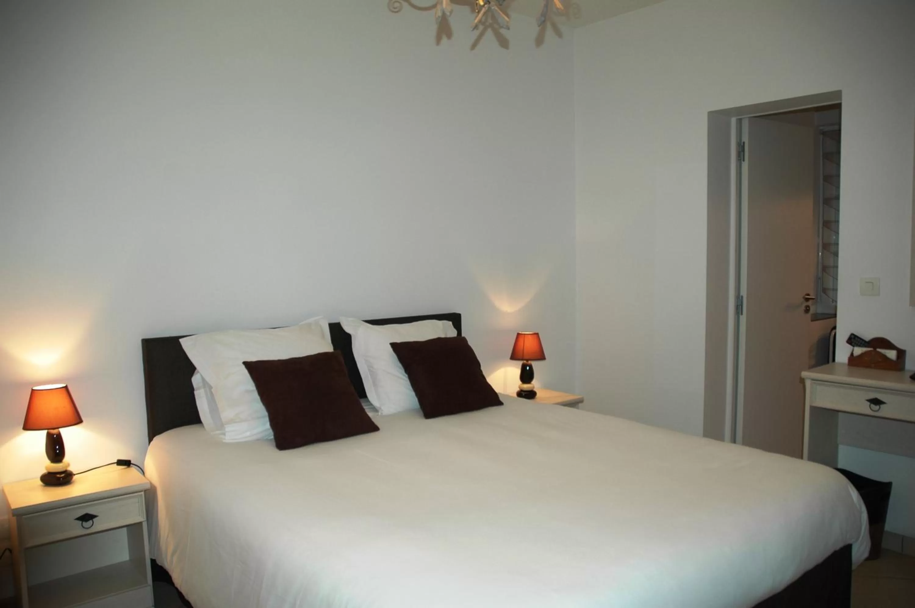 Photo of the whole room, Bed in Chambre d'Hôtes des Ducs