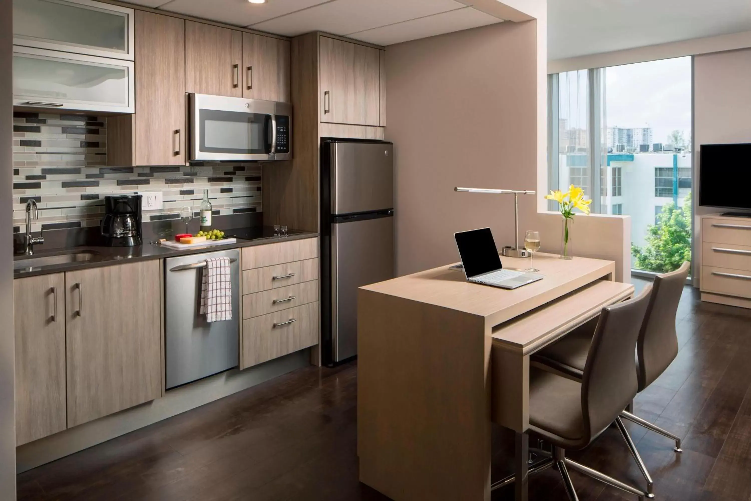 Kitchen or kitchenette, Kitchen/Kitchenette in Residence Inn Miami Sunny Isles Beach