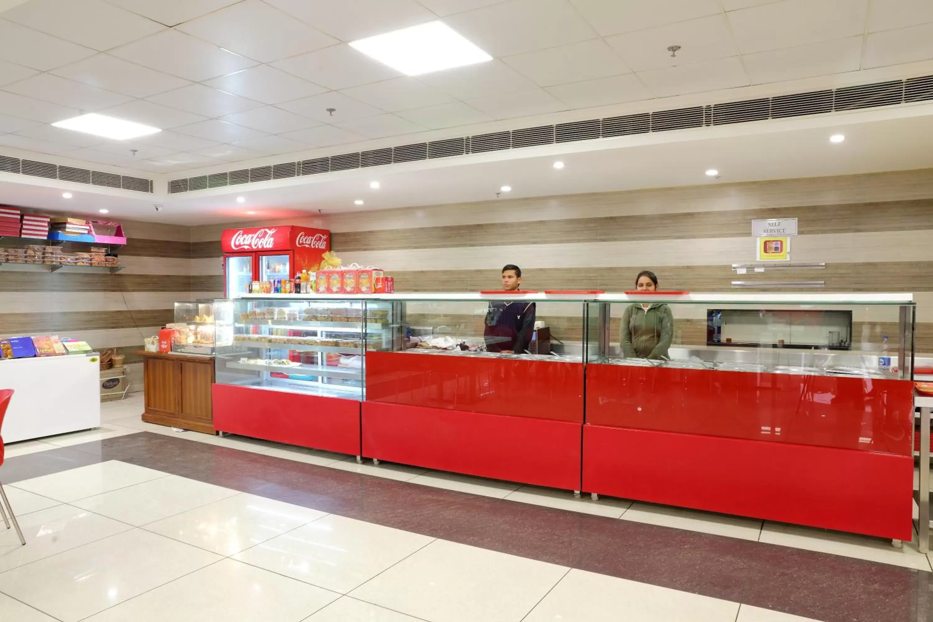 Food and drinks in Grand Hotel Nawanshahr Food and drinks in Grand Hotel Nawanshahr