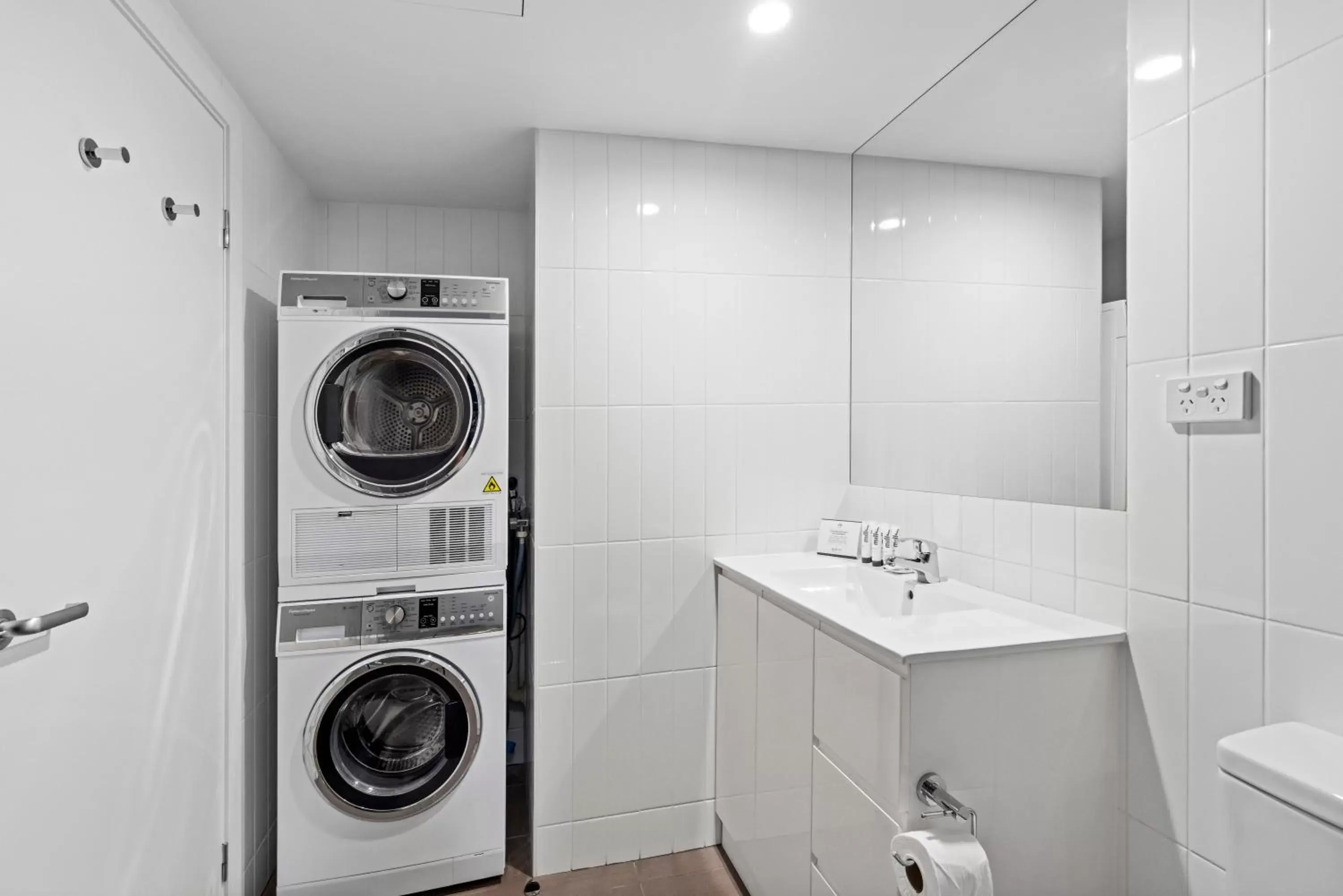 washing machine, Kitchen/Kitchenette in Quest Kelvin Grove