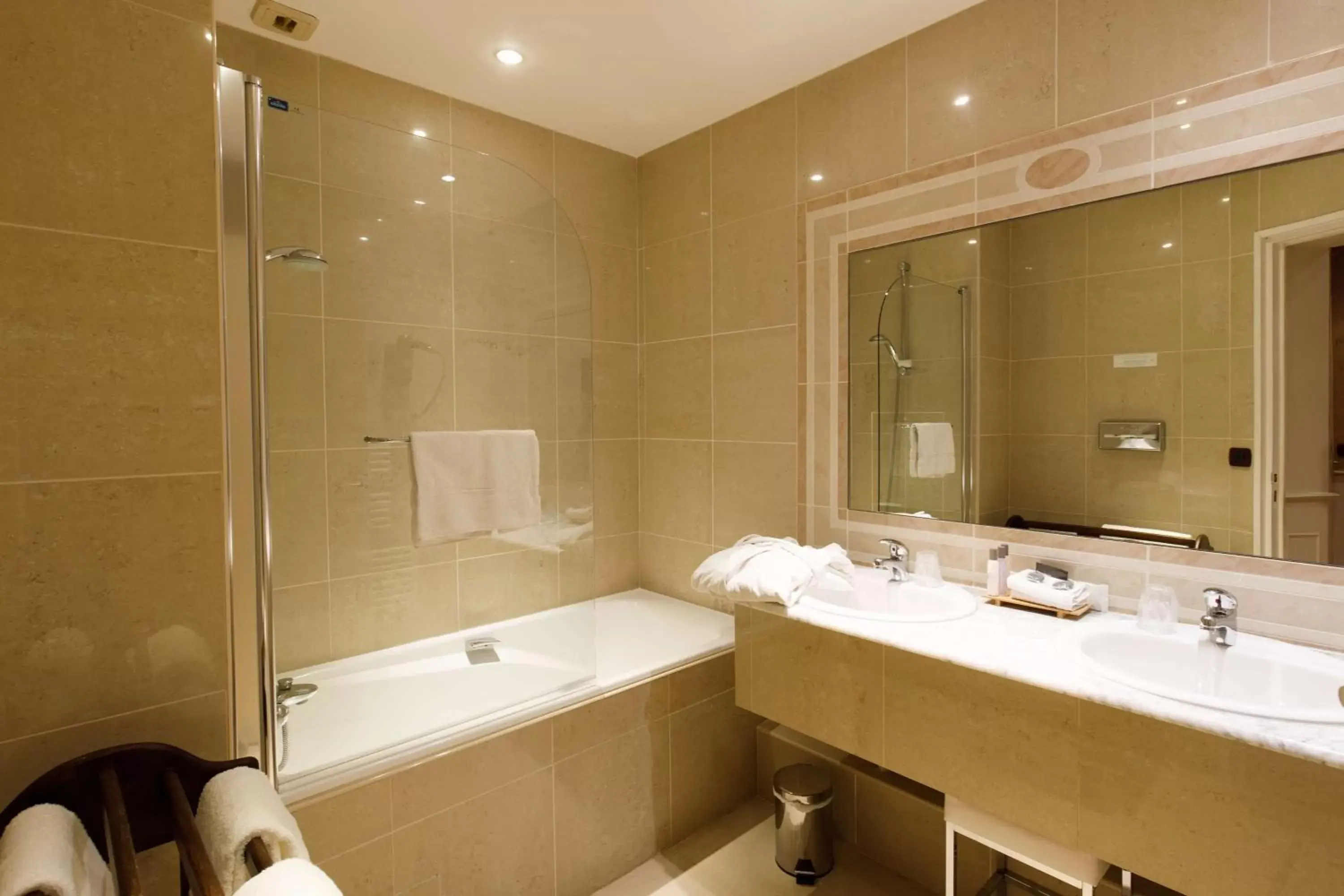 Photo of the whole room, Bathroom in Best Western Premier Grand Monarque Hotel & Spa