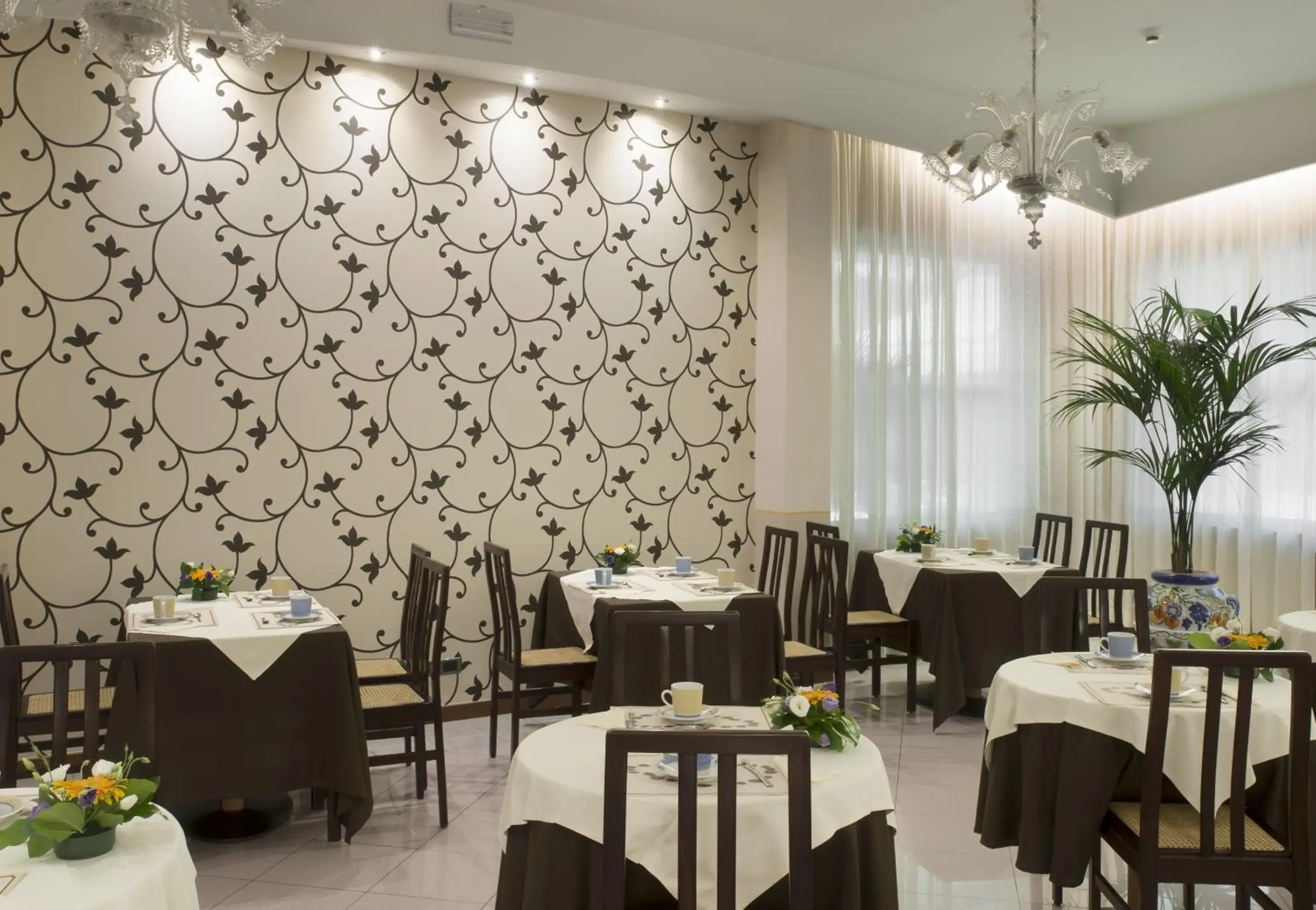 Restaurant/Places to Eat in ACasaMia WelcHome Hotel