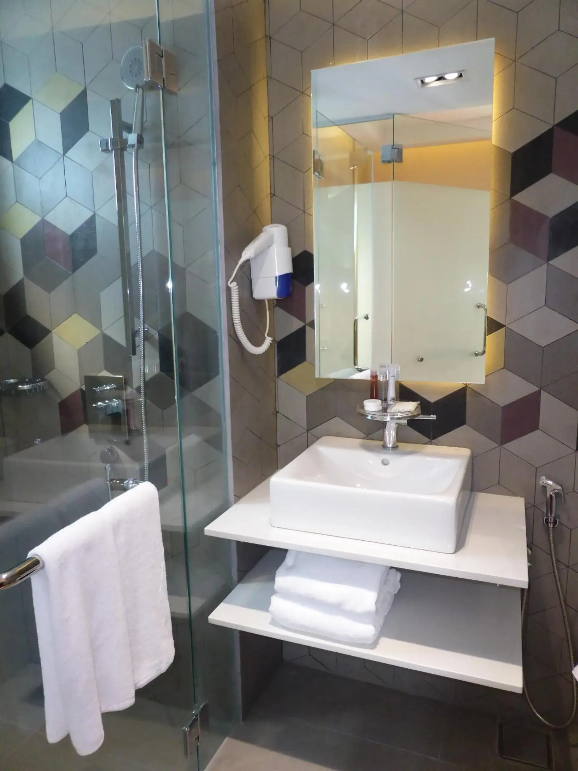Bathroom in Melange Hotel Bukit Bintang