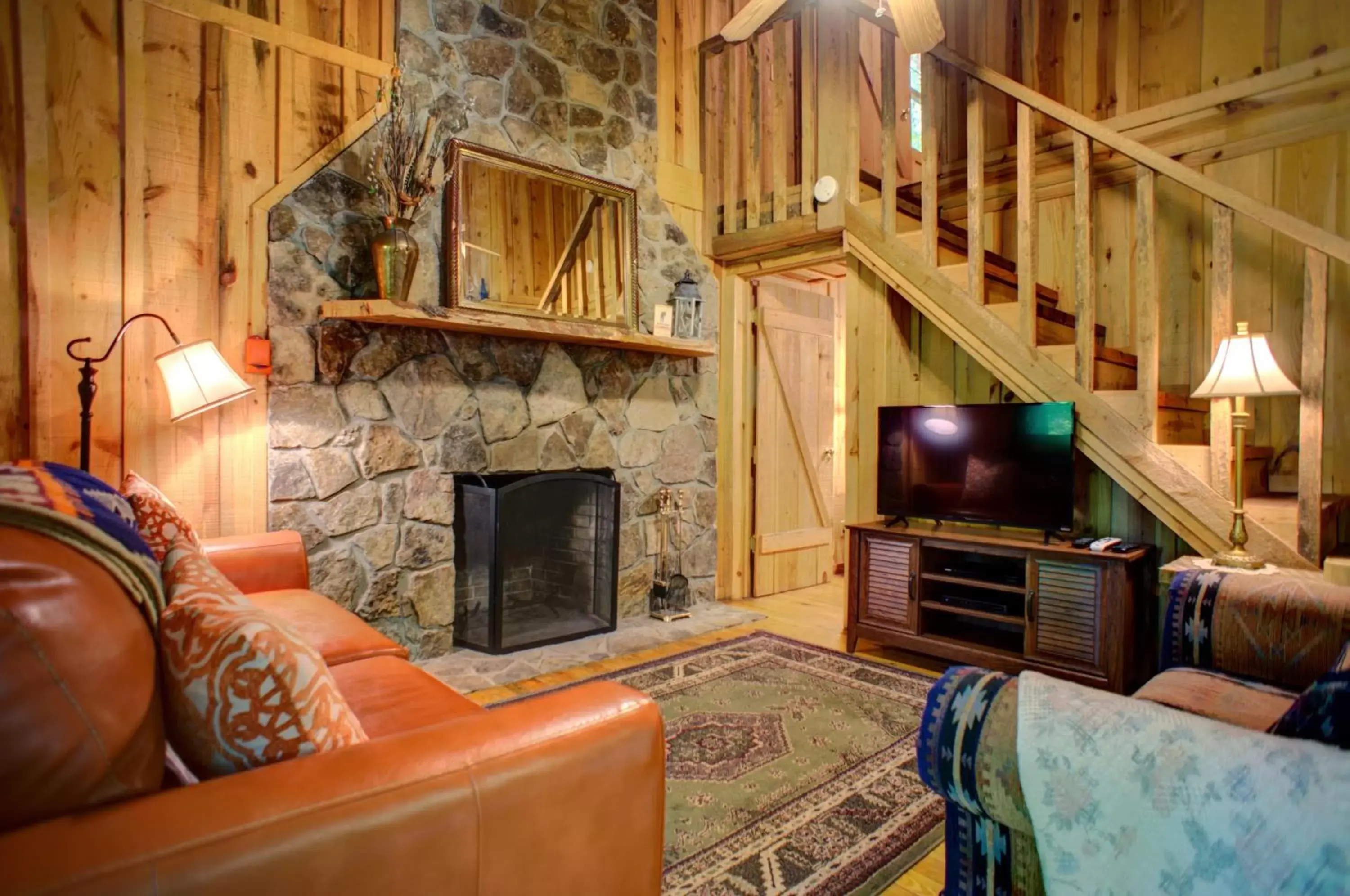 Living room, TV/Entertainment Center in Paradise Hills, Winery Resort & Spa