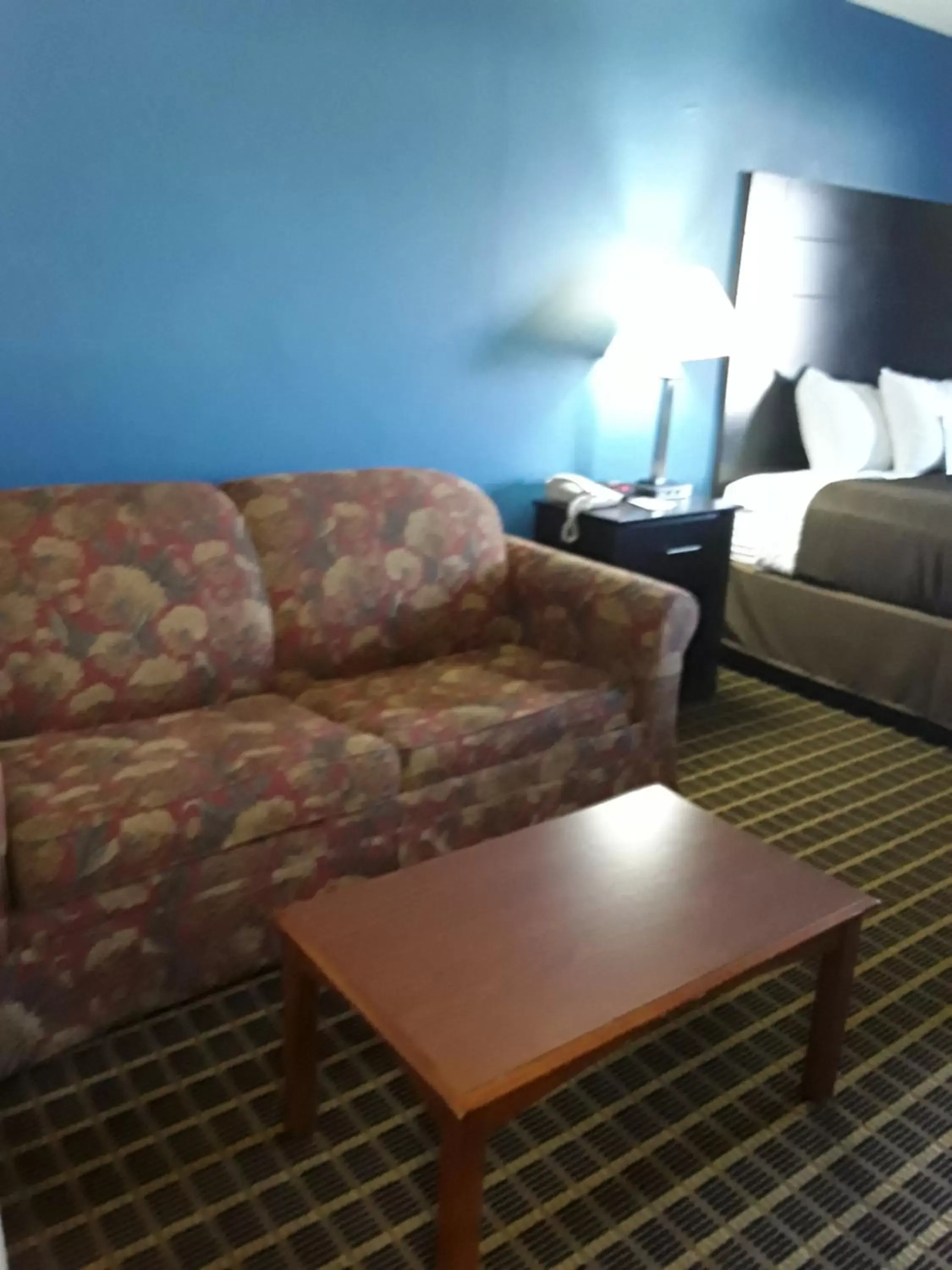Seating Area in Baymont Inn & Suites Richmond