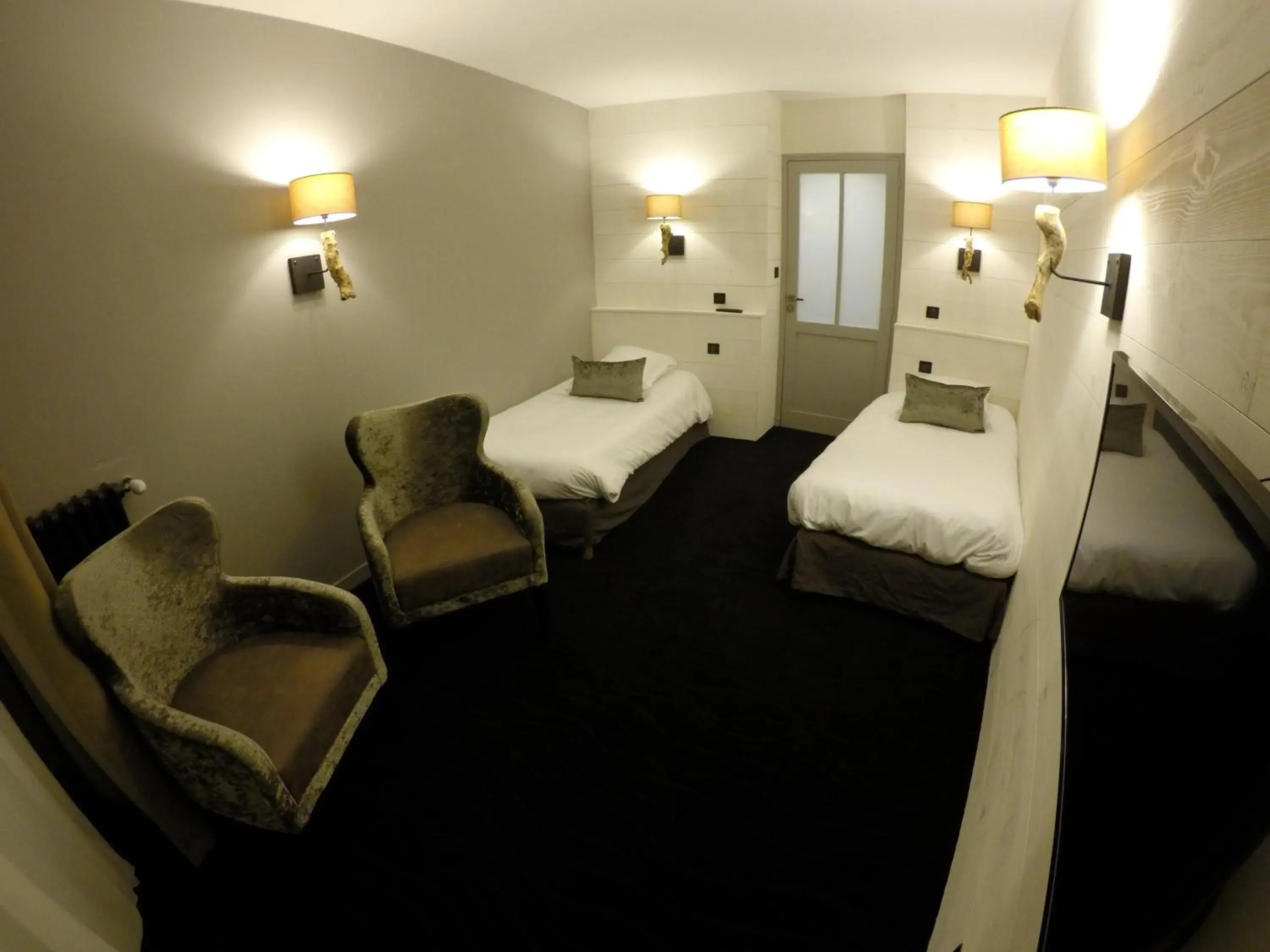 Photo of the whole room, Bed in Hotel les Brises