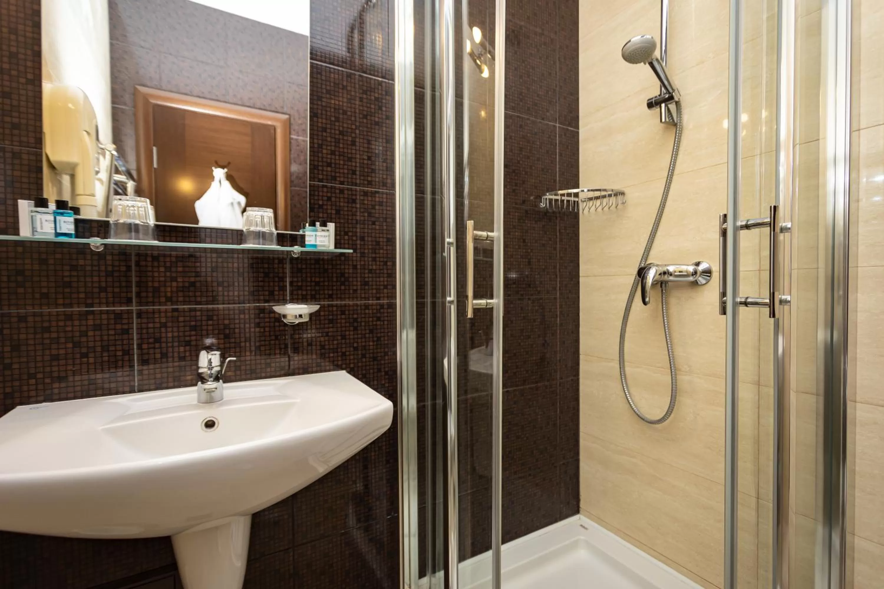 RiverSide- Hotel and MICE