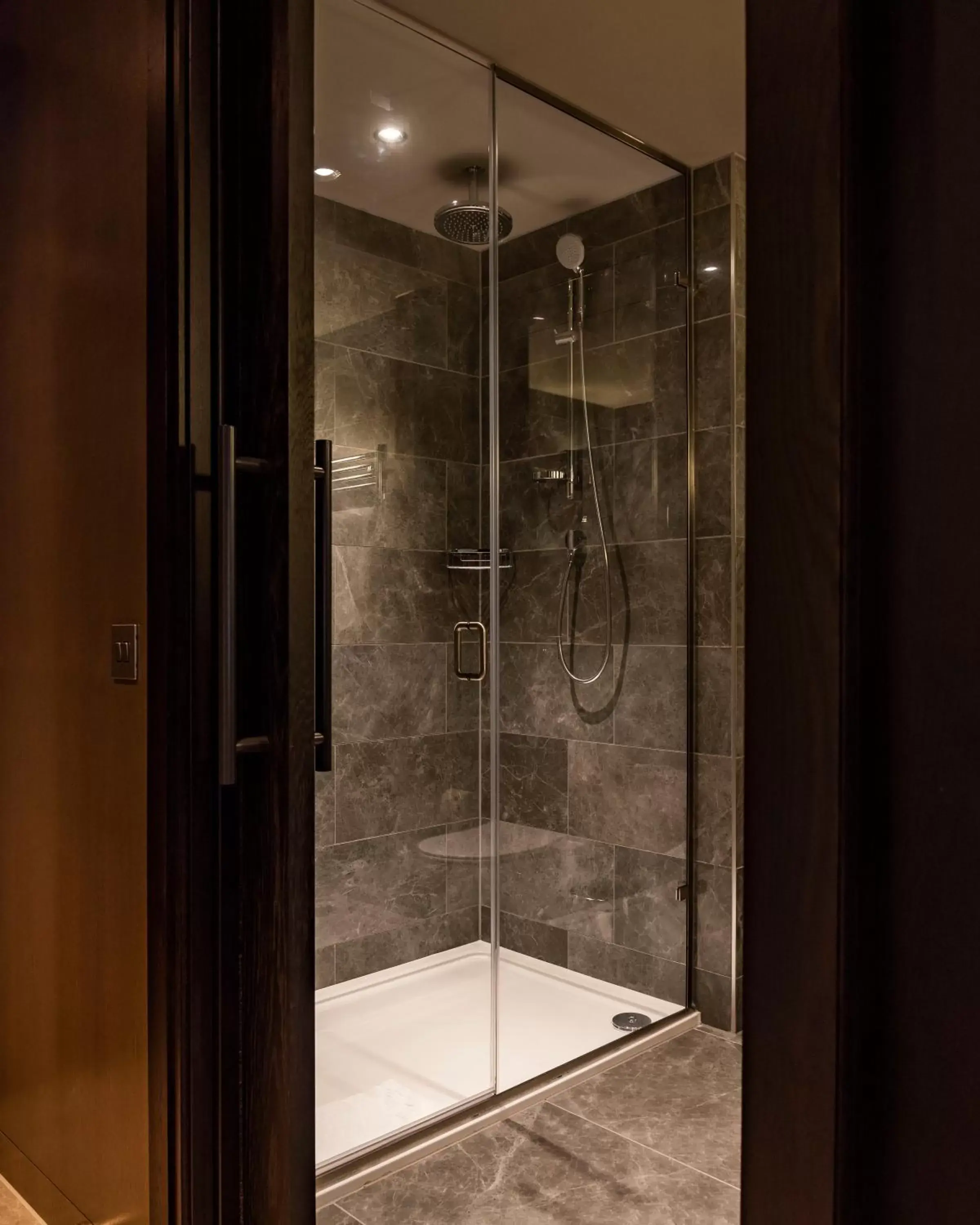 Shower, Bathroom in Dakota Manchester