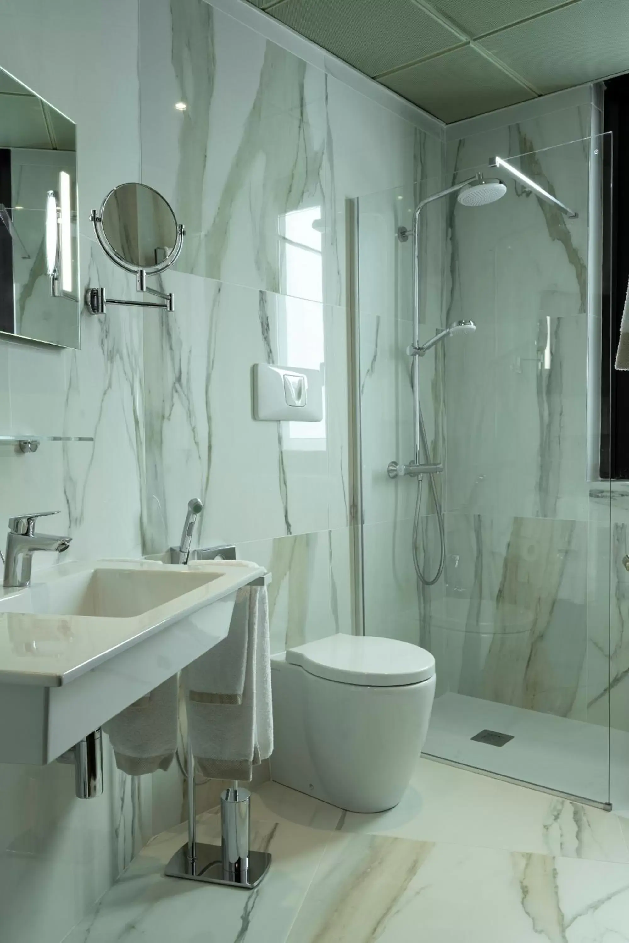 Bathroom in Antares Hotel Concorde, BW Signature Collection by Best Western