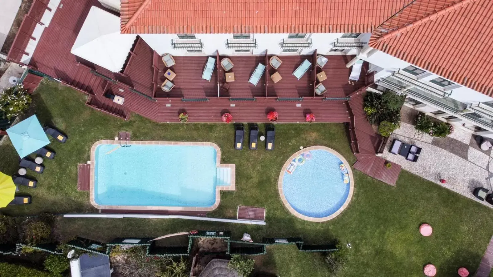 Swimming pool, Bird's-eye View in Hotel Dom Vasco