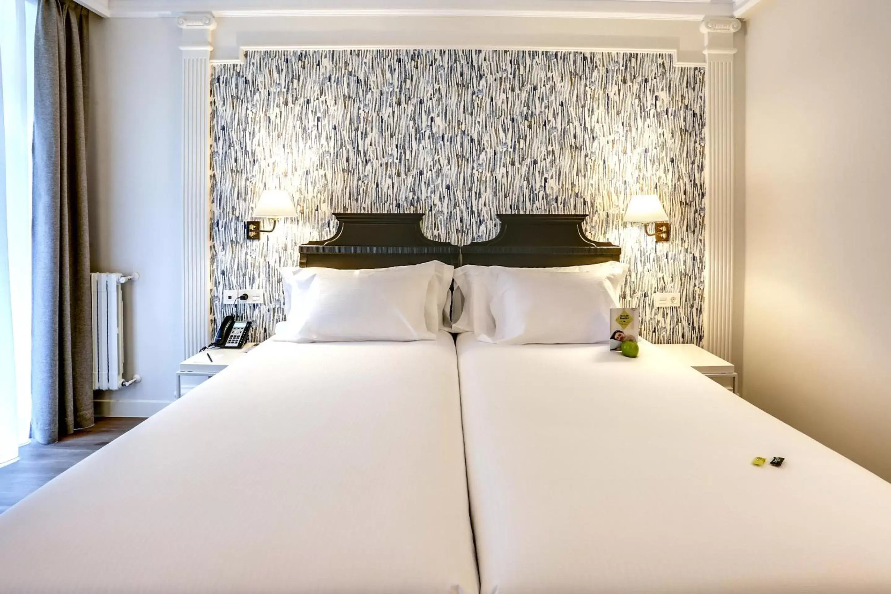 Bedroom, Bed in Sercotel Hotel Europa