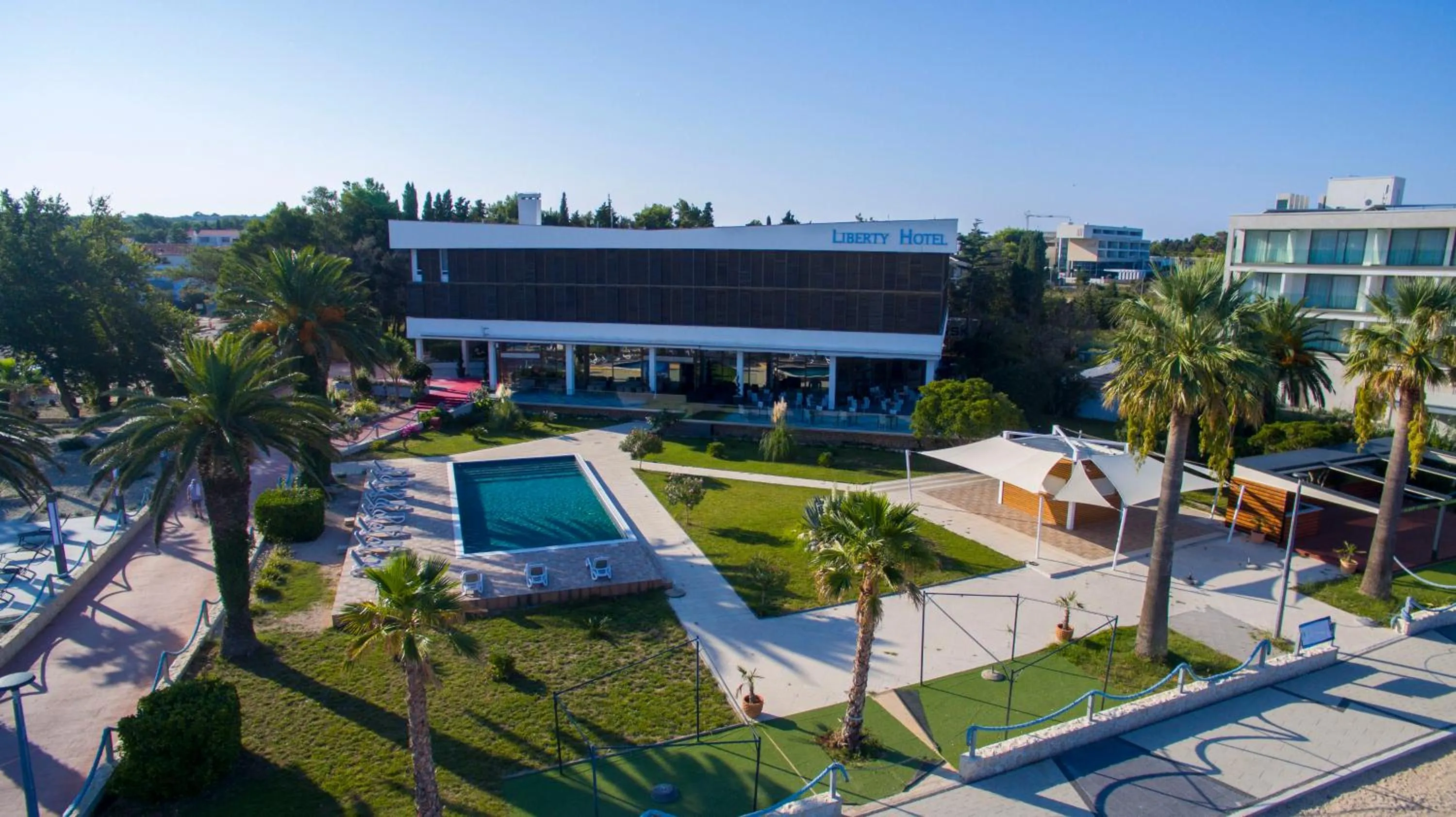 Swimming pool in Liberty S Hotel