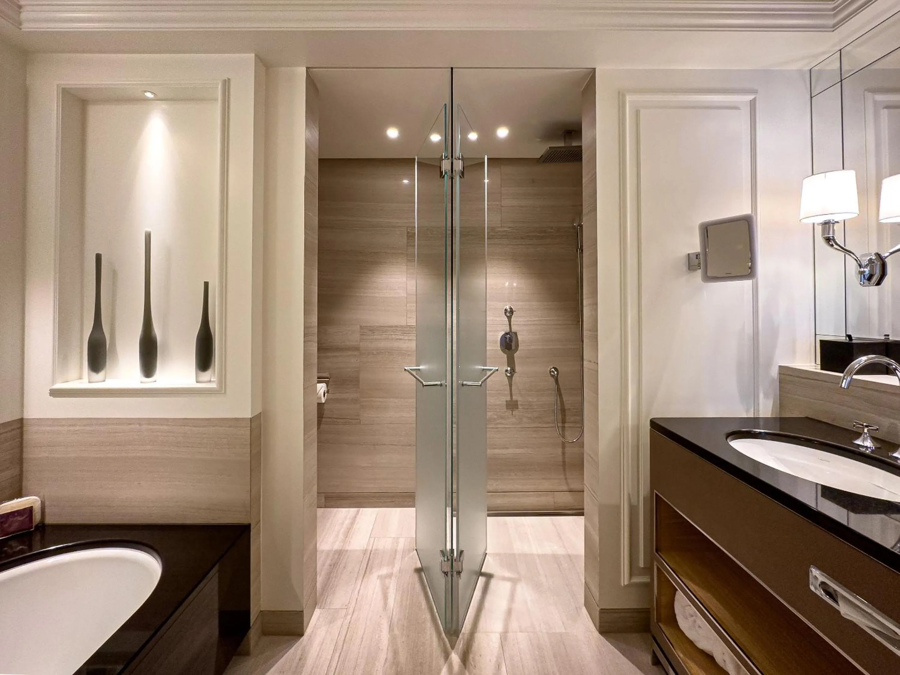 Shower in Grand Hotel Kronenhof