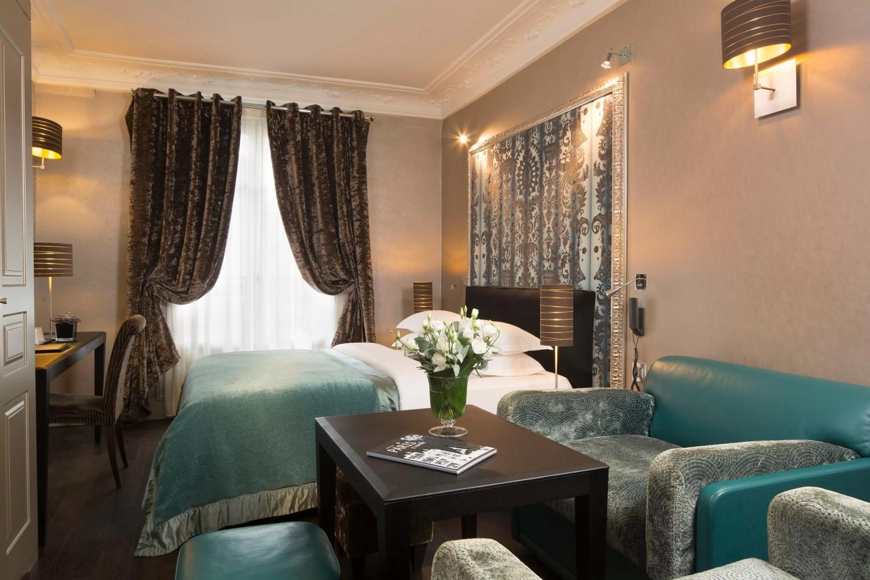 Bed in Hotel Ares Eiffel