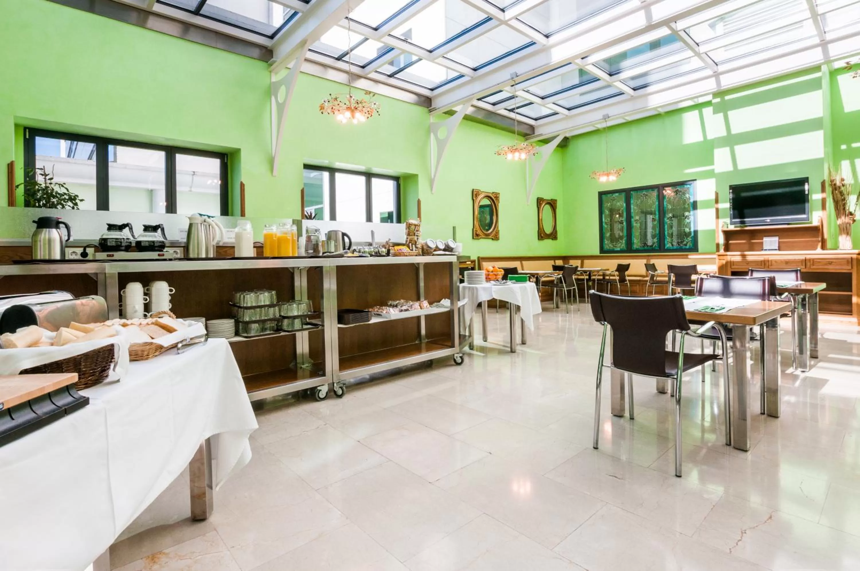 Buffet breakfast in Hotel Julia