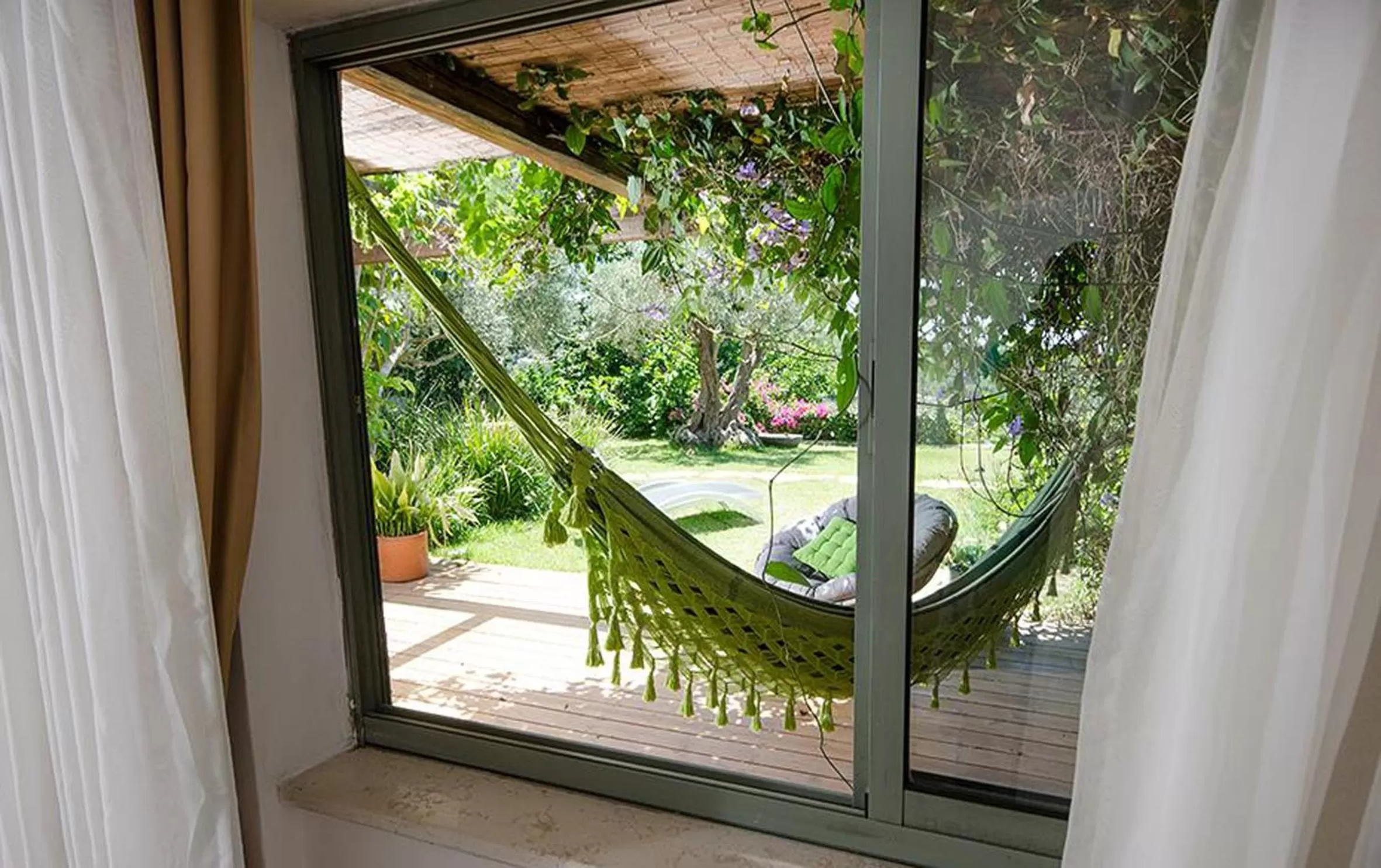 Garden view in Above the Sea