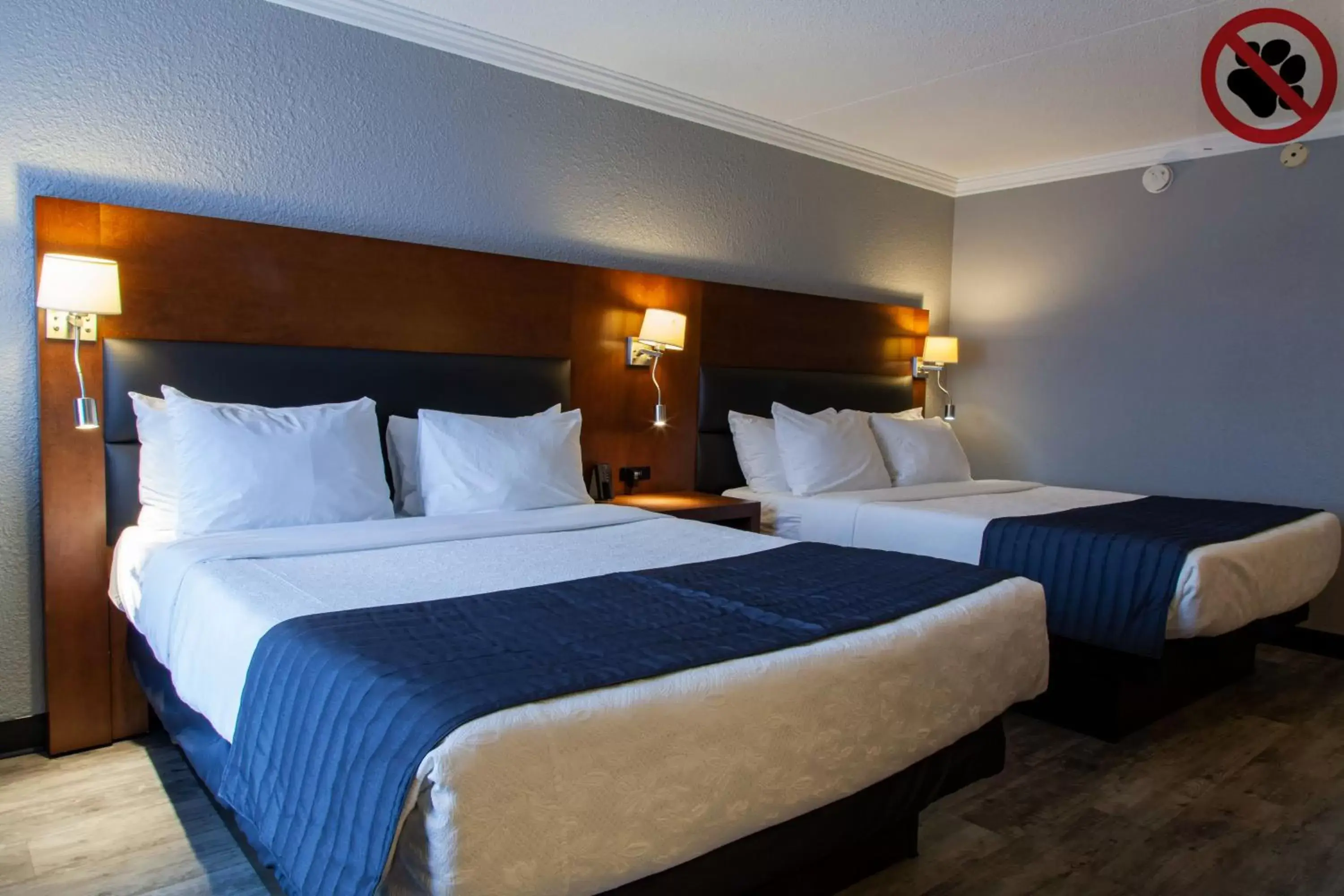 Bedroom, Bed in Best Western Hotel Universel Drummondville