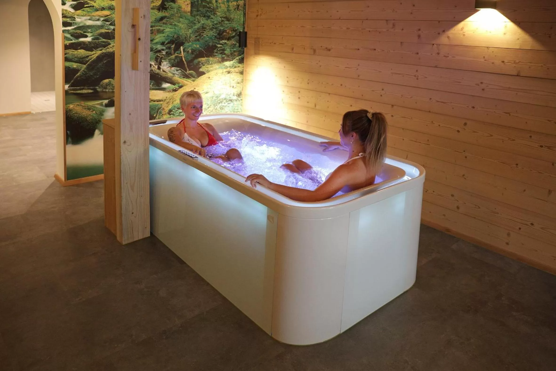 Hot Tub in Schätzlhof OHG