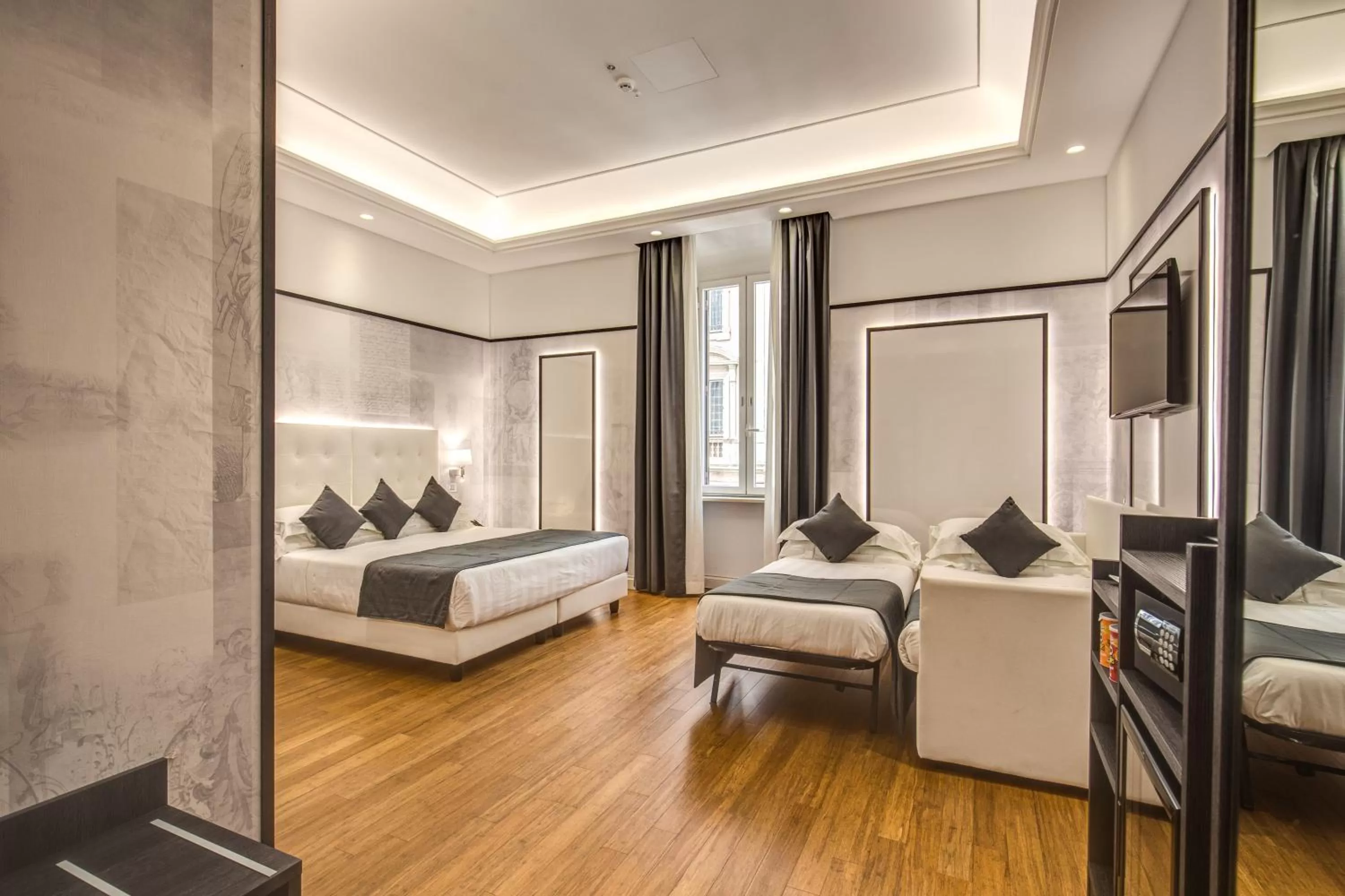 Photo of the whole room, Bed in The Liberty Boutique Hotel