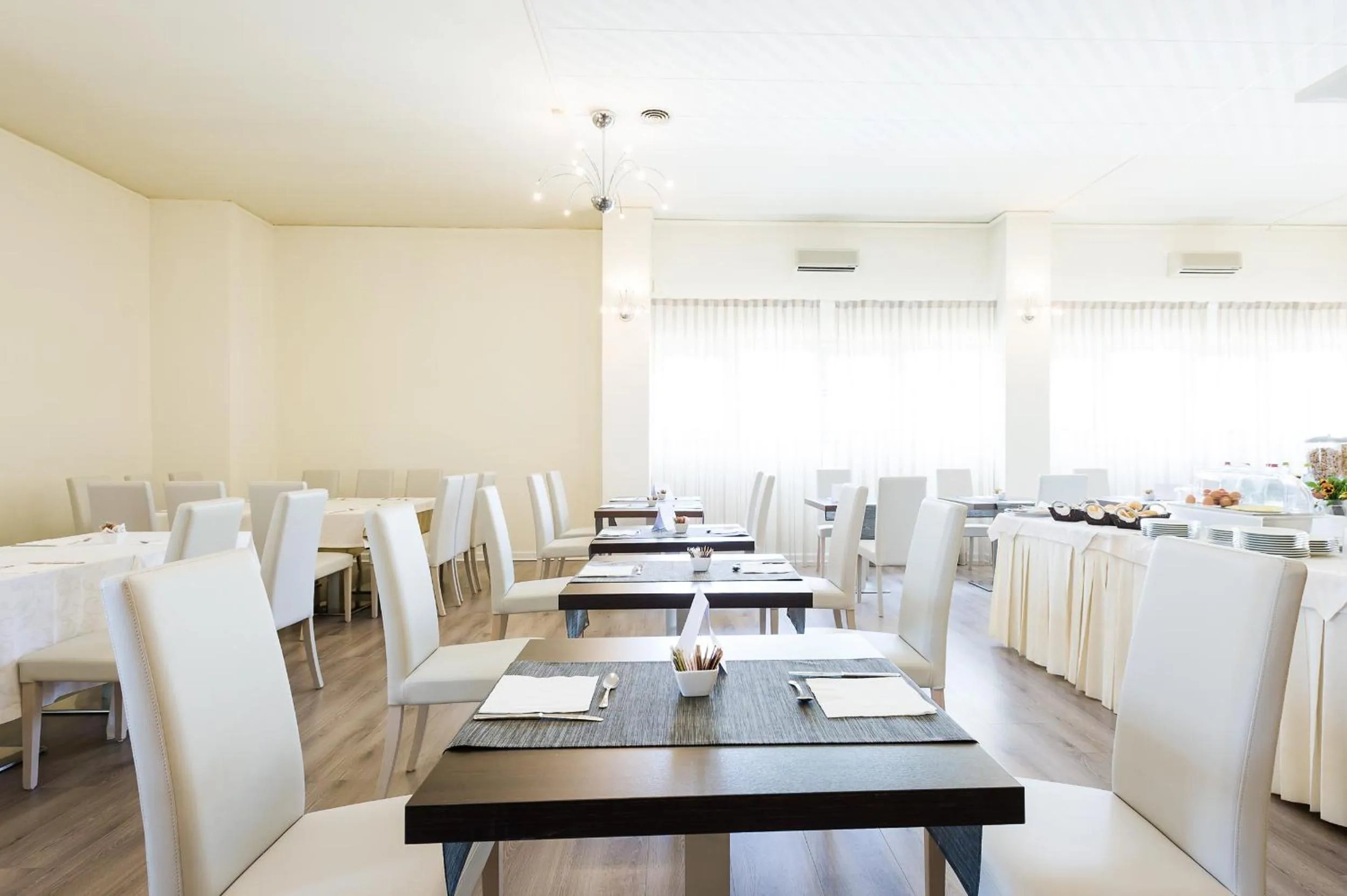 Lounge or bar in Hotel Garden Experience