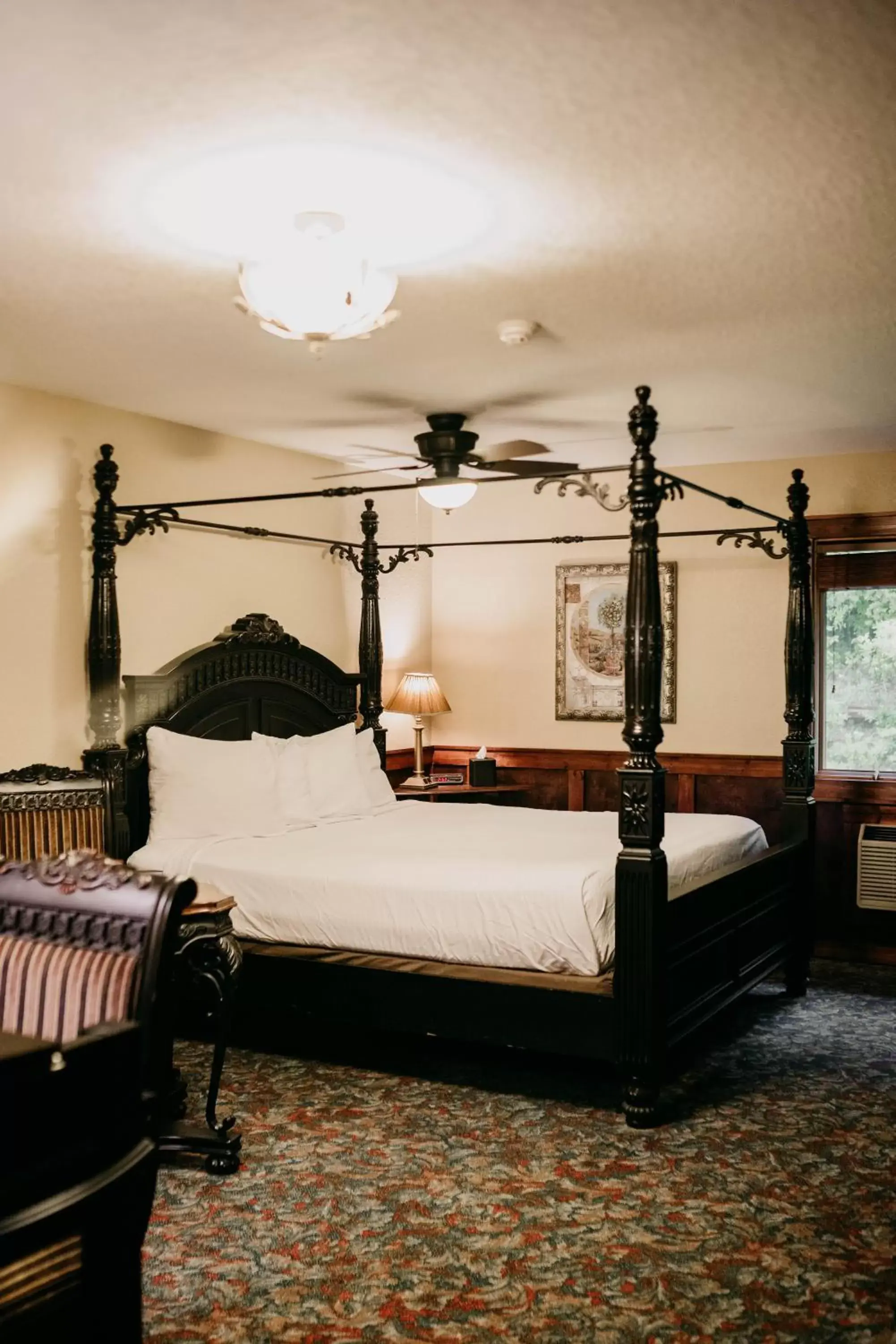 Bedroom, Bed in Sylvan Valley Lodge and Cellars