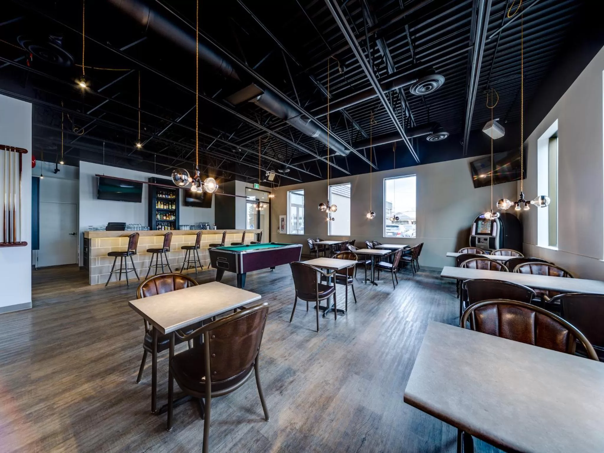 Food and drinks in Heritage Inn Hotel & Convention Centre - Saskatoon