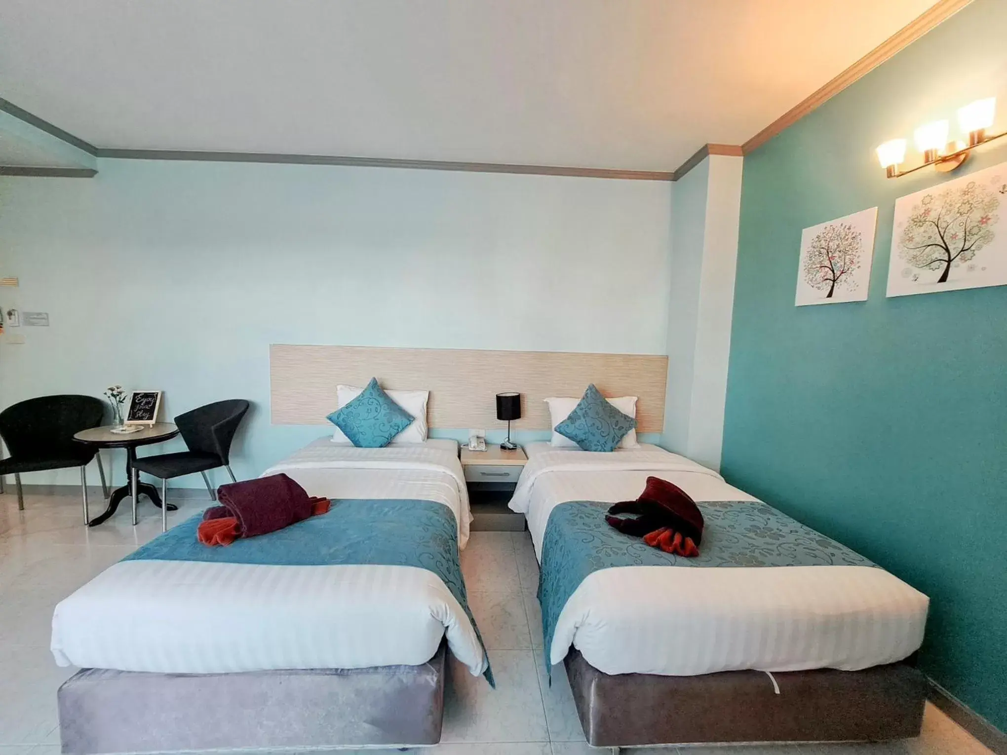 Bedroom, Bed in Thipurai City Hotel