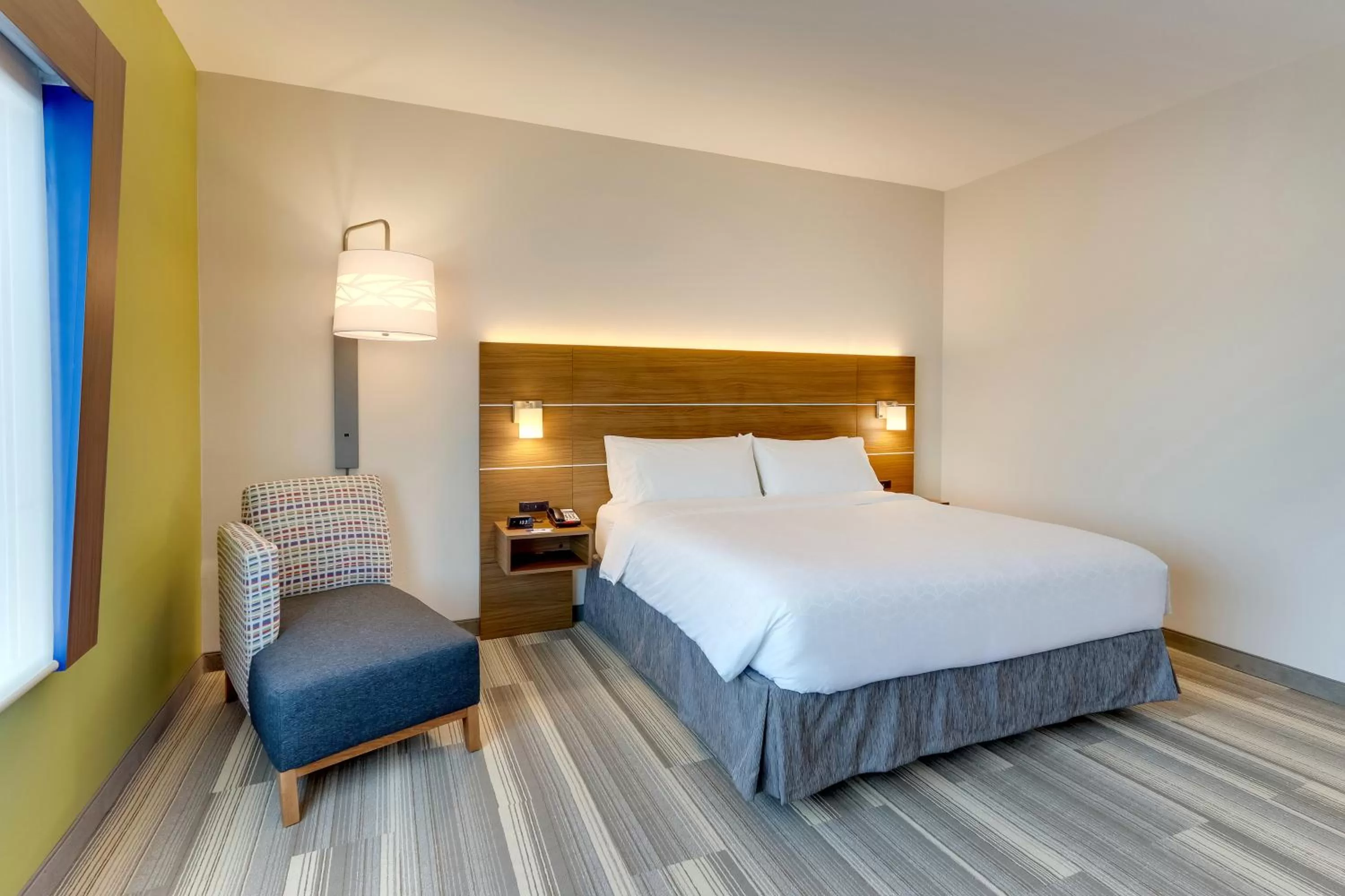 Bedroom, Bed in Holiday Inn Express - Wilmington - Porters Neck by IHG