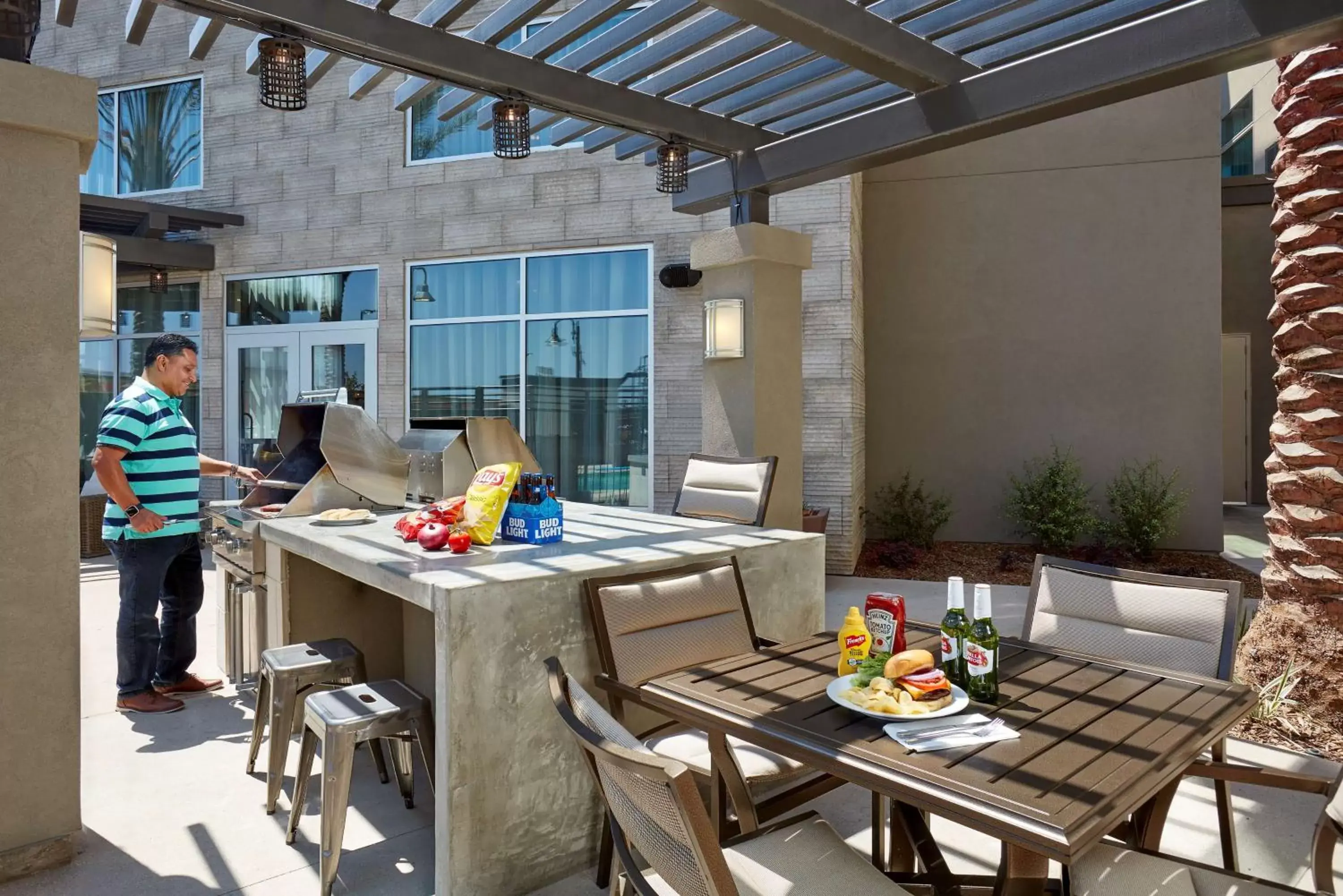 Breakfast, Restaurant/Places to Eat in Homewood Suites By Hilton Los Angeles Redondo Beach