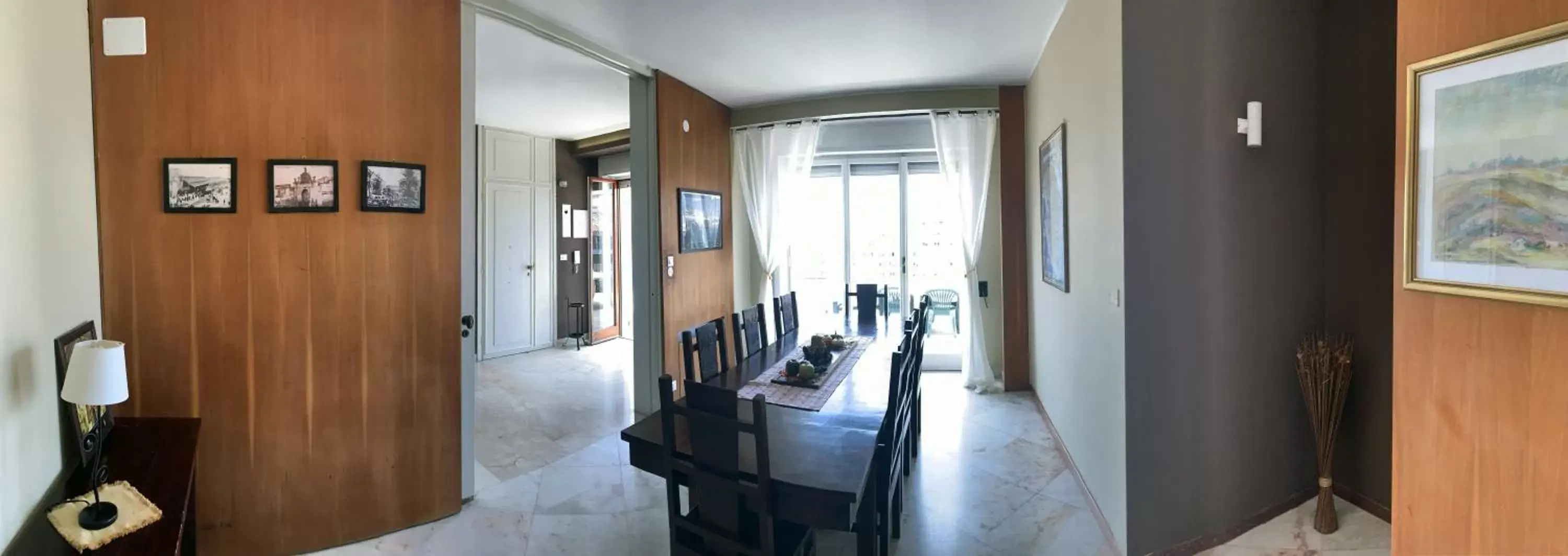 Dining area in L'Attico di Piazza Mazzini Rooms