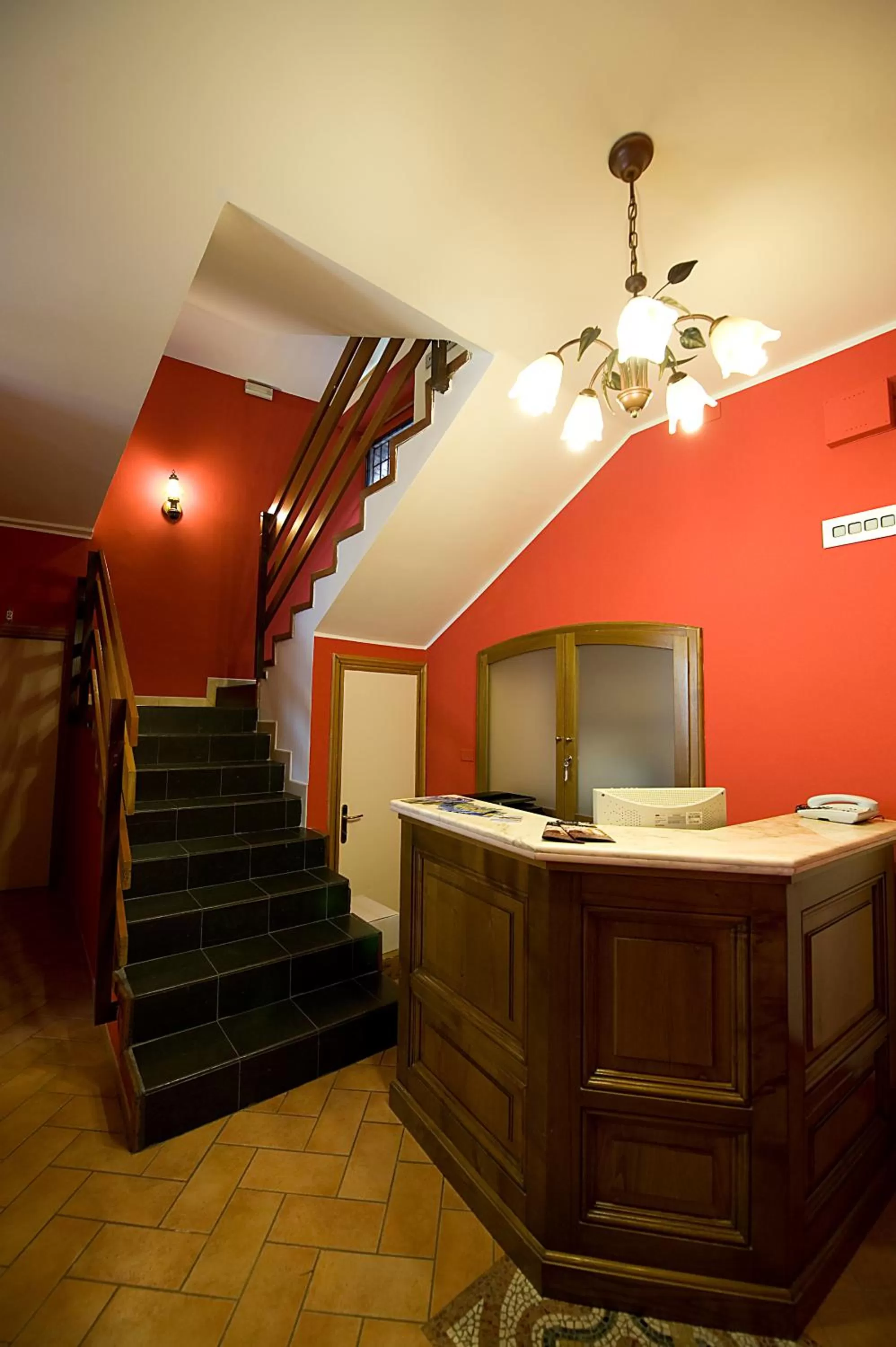 Lobby or reception in Hotel Properzio