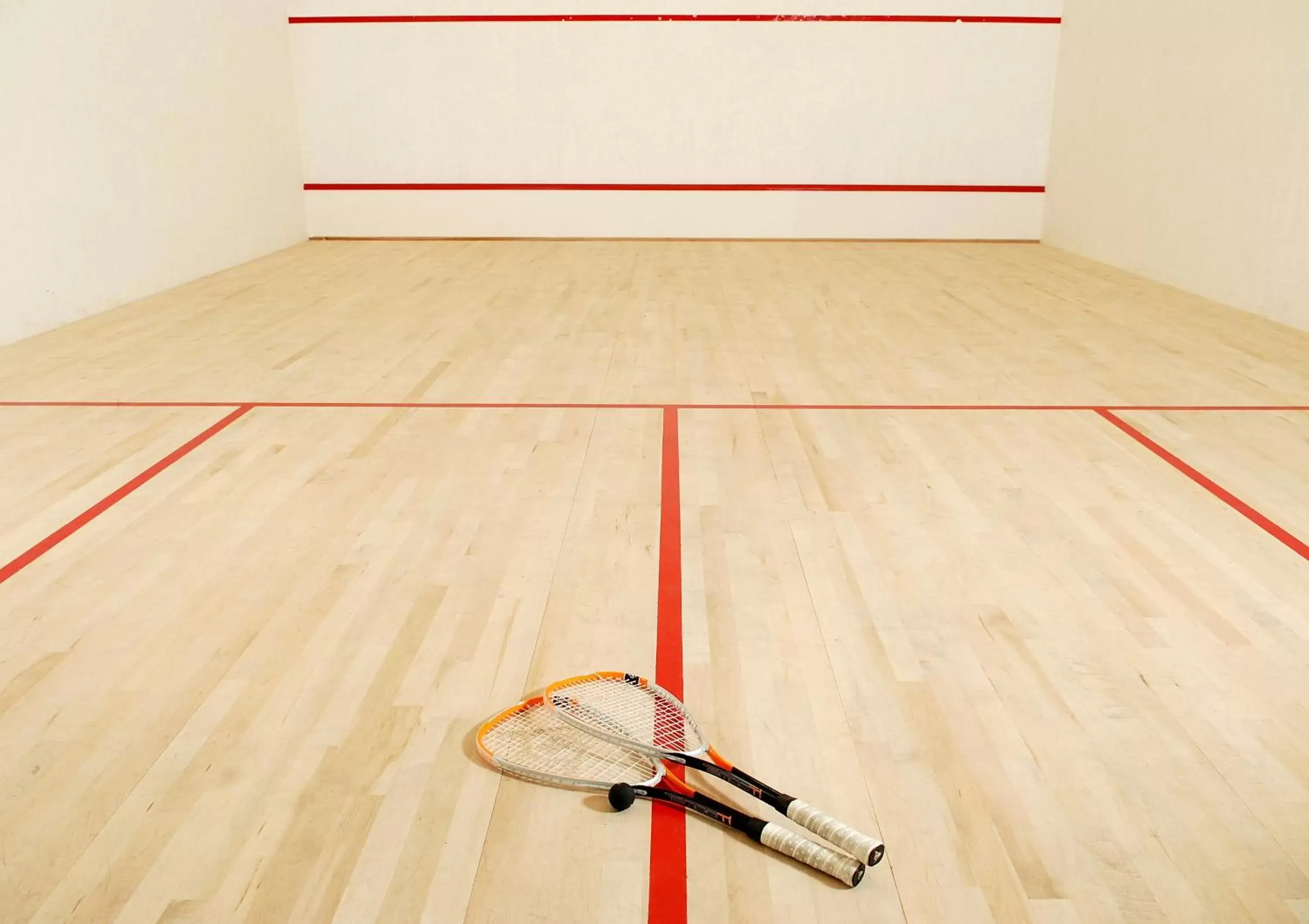 Squash, Other Activities in Oaks Liwa Heights Hotel Suites