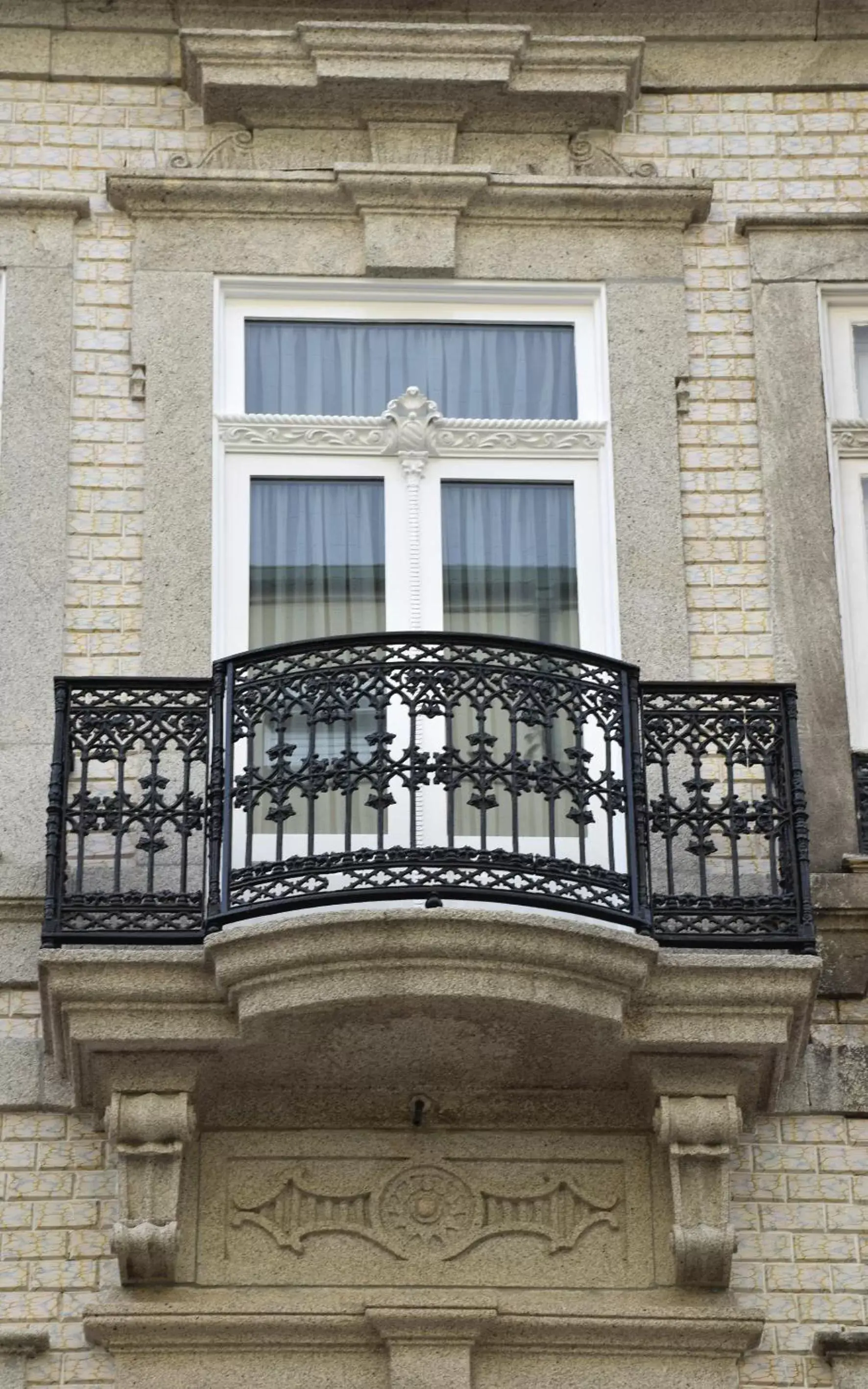 Facade/entrance, Property Building in Lusitana Hotel