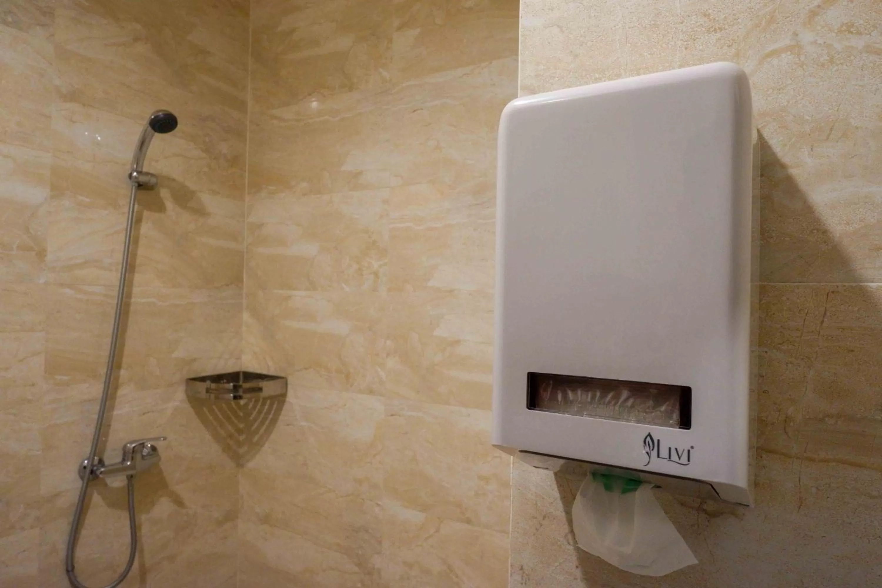 Bathroom in Sans Hotel Empress Simpang Lima