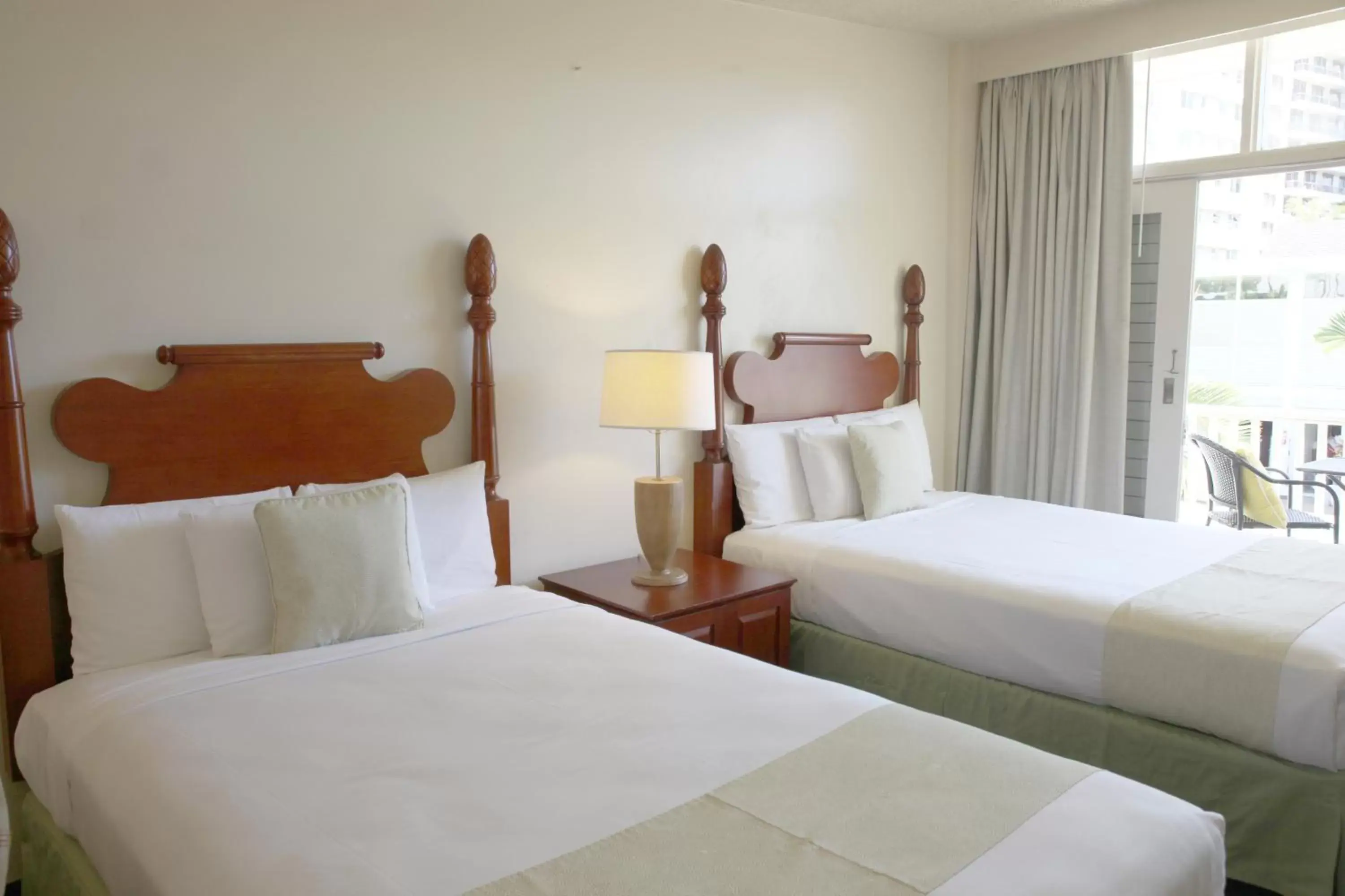 Bedroom, Bed in Waikiki Heritage Hotel