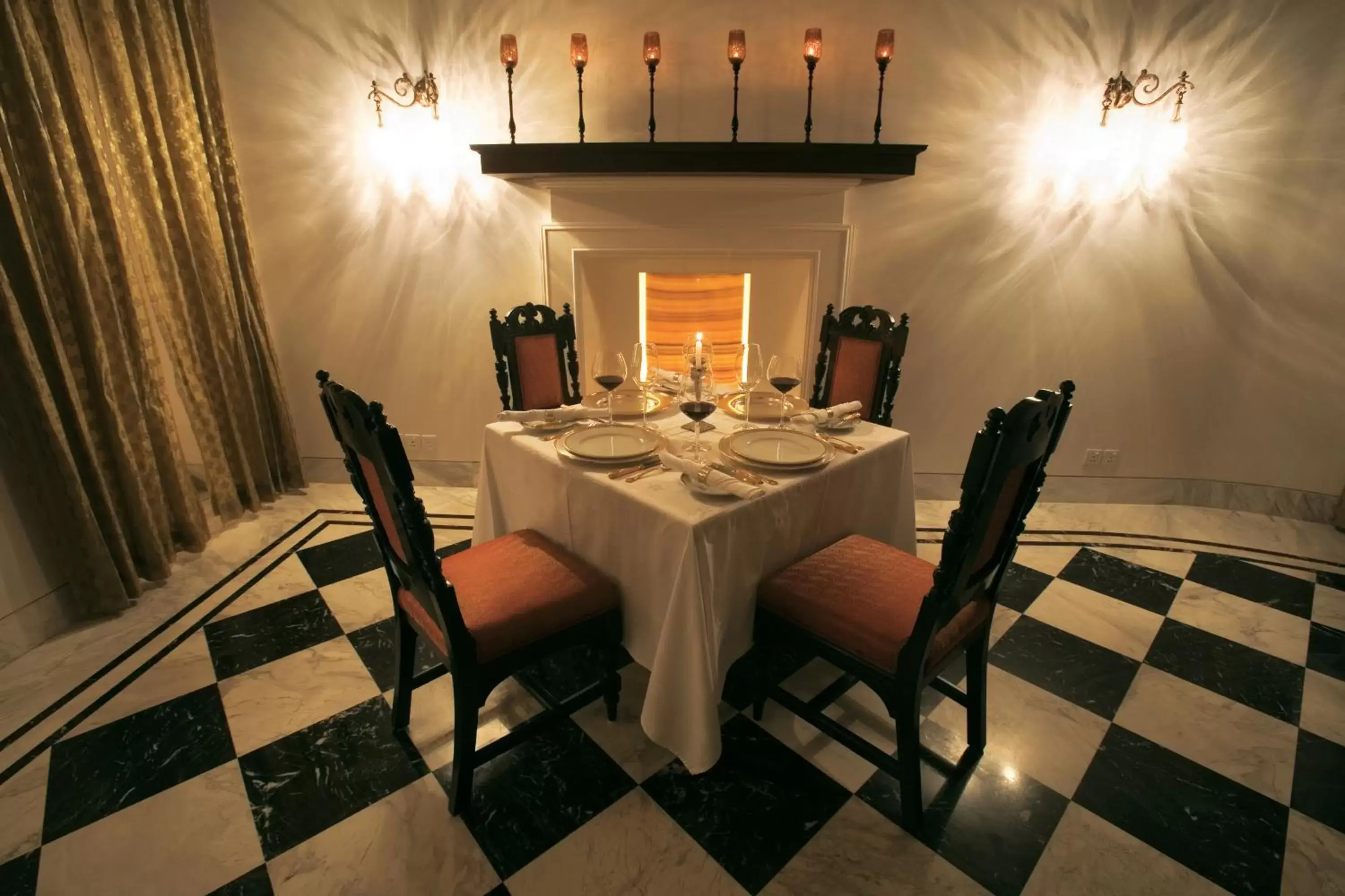 Restaurant/places to eat in Taj Nadesar Palace Restaurant/places to eat in Taj Nadesar Palace