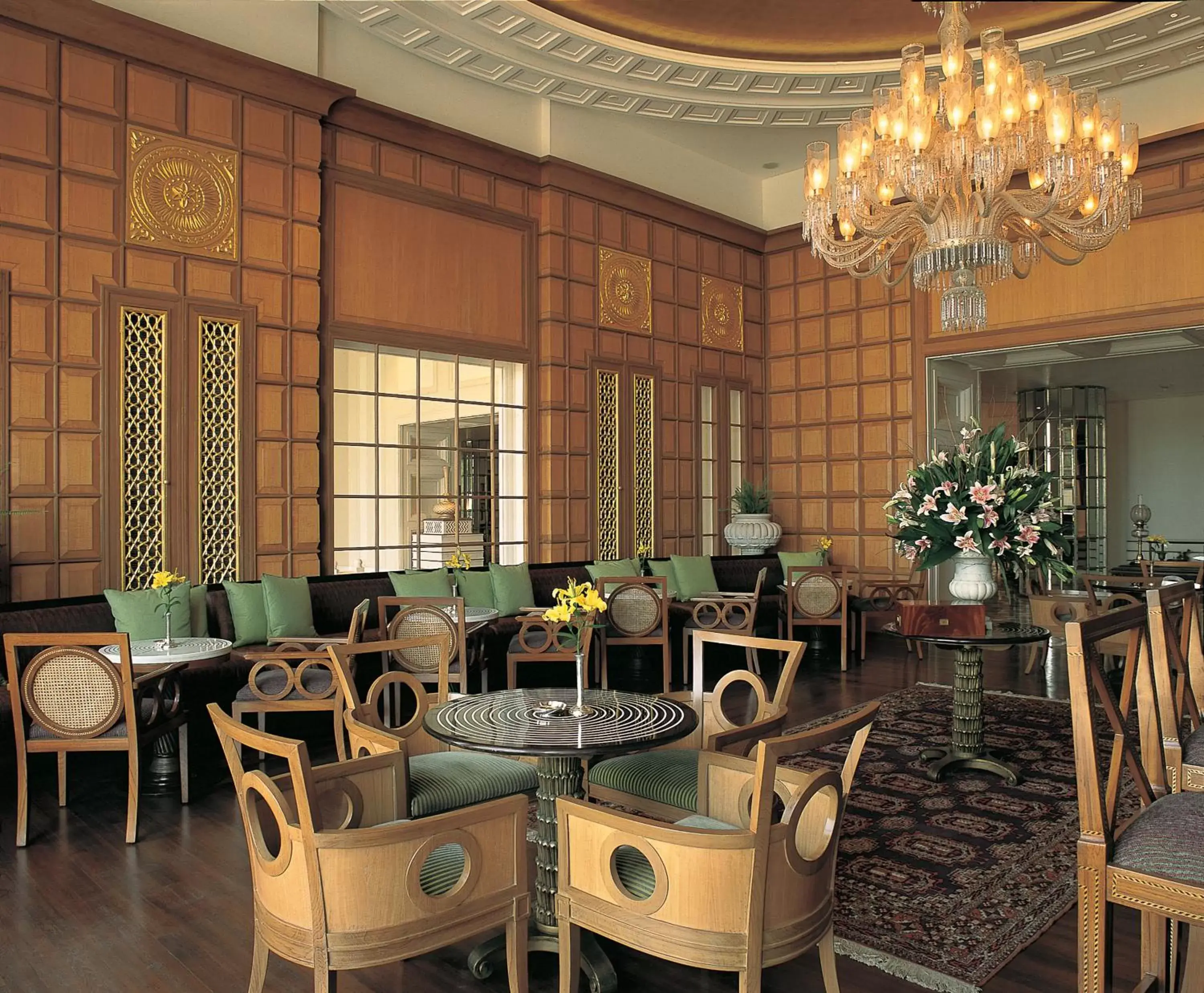 Lounge or bar, Restaurant/Places to Eat in The Oberoi Amarvilas Agra