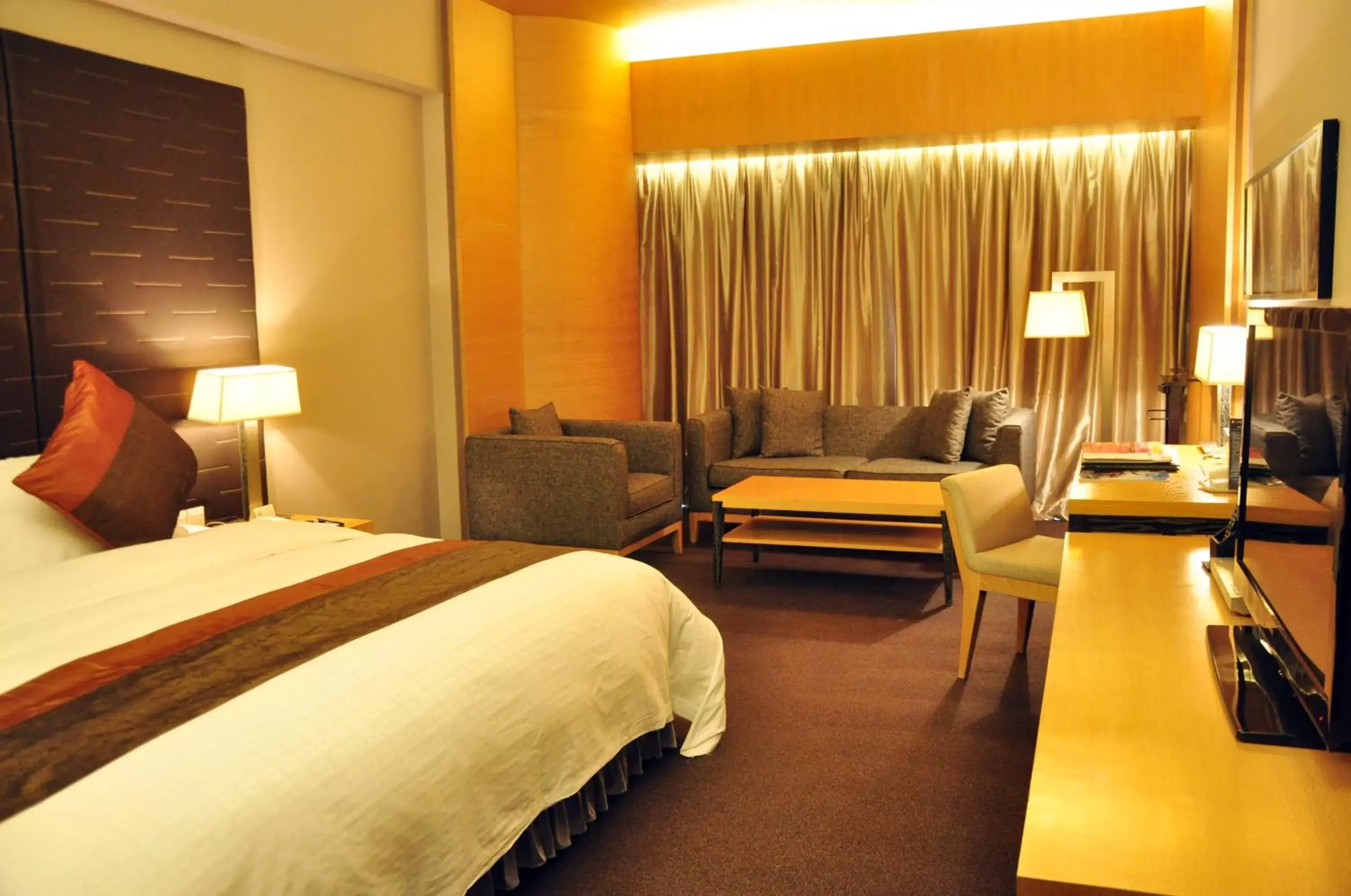 Photo of the whole room in Jianguo Hotel Guangzhou