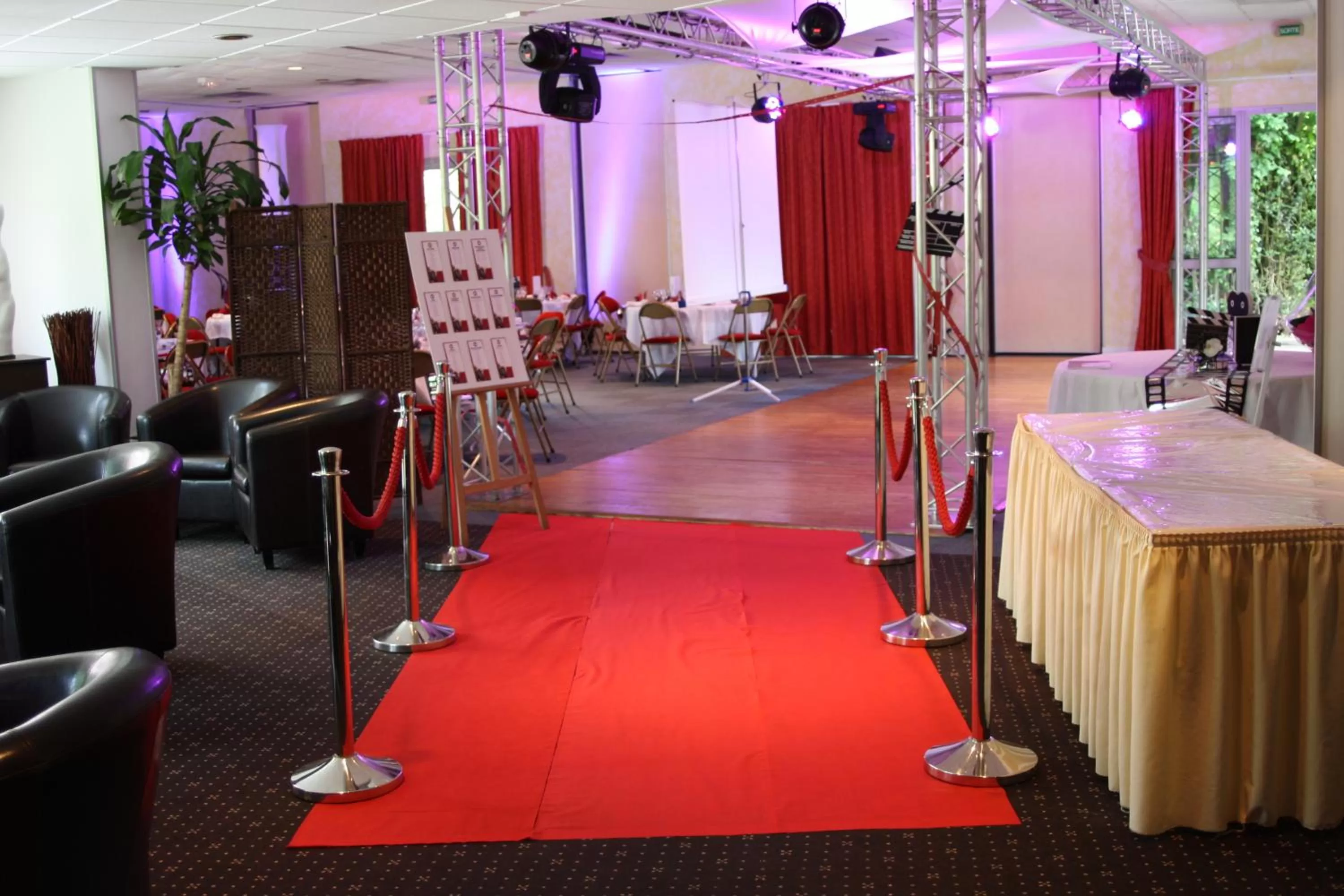 Banquet/Function facilities in La Berteliere, The Originals Relais