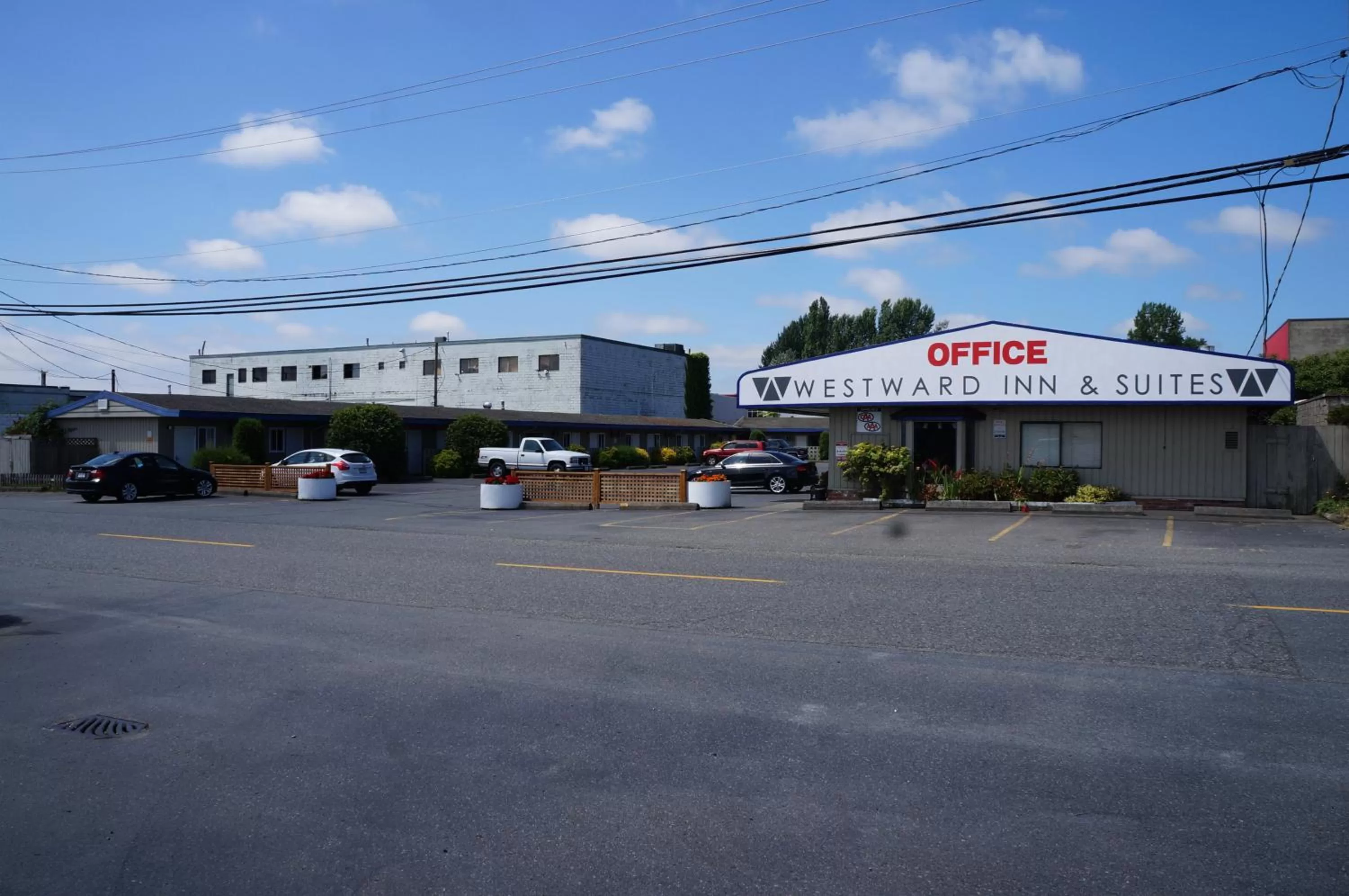 Facade/entrance in Westward Inn & Suites