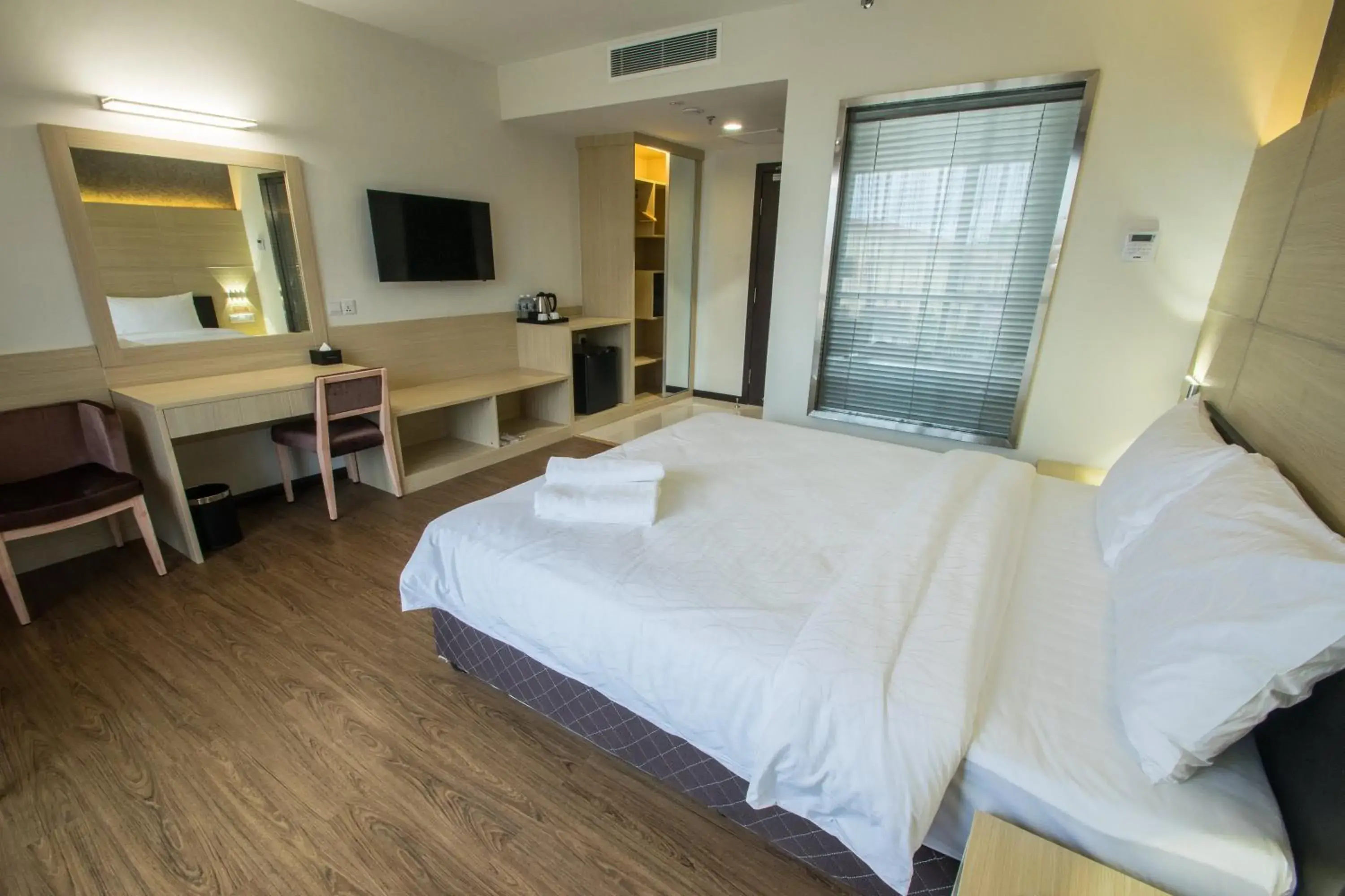 Bedroom, Room Photo in Hotel Labuan Point