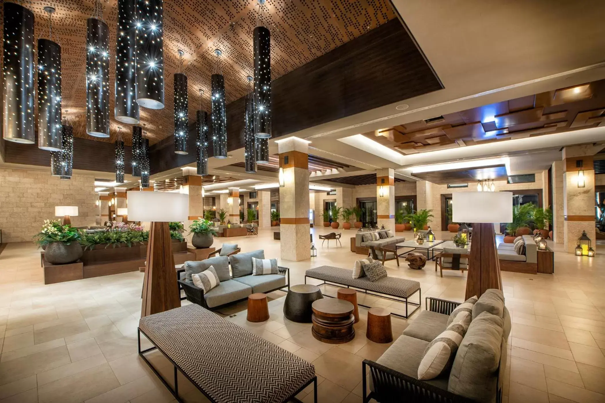 Lobby or reception, Lounge/Bar in Lopesan Costa Bávaro Resort, Spa & Casino