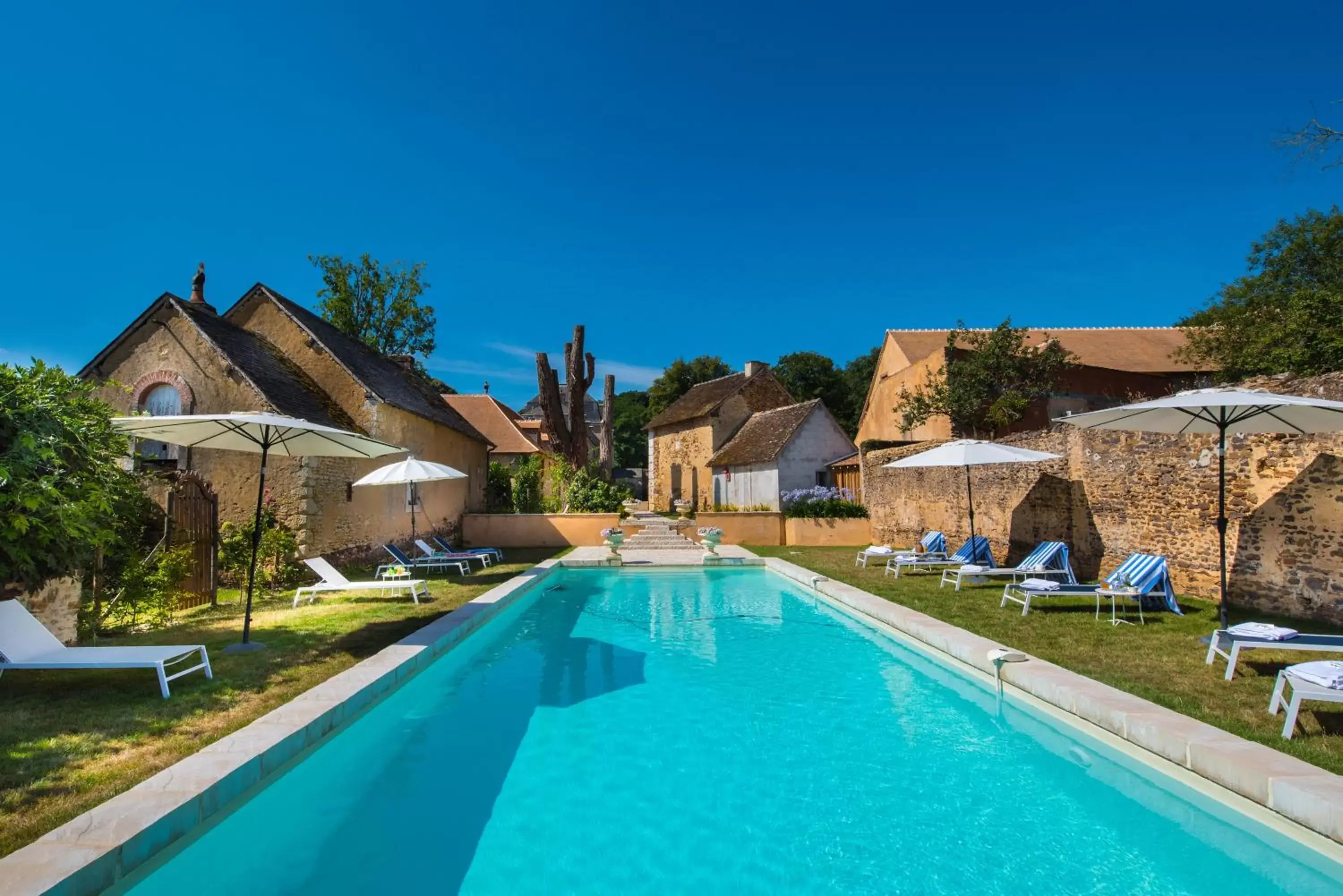 Pool view, Swimming Pool in Domaine de La Groirie - Le Mans