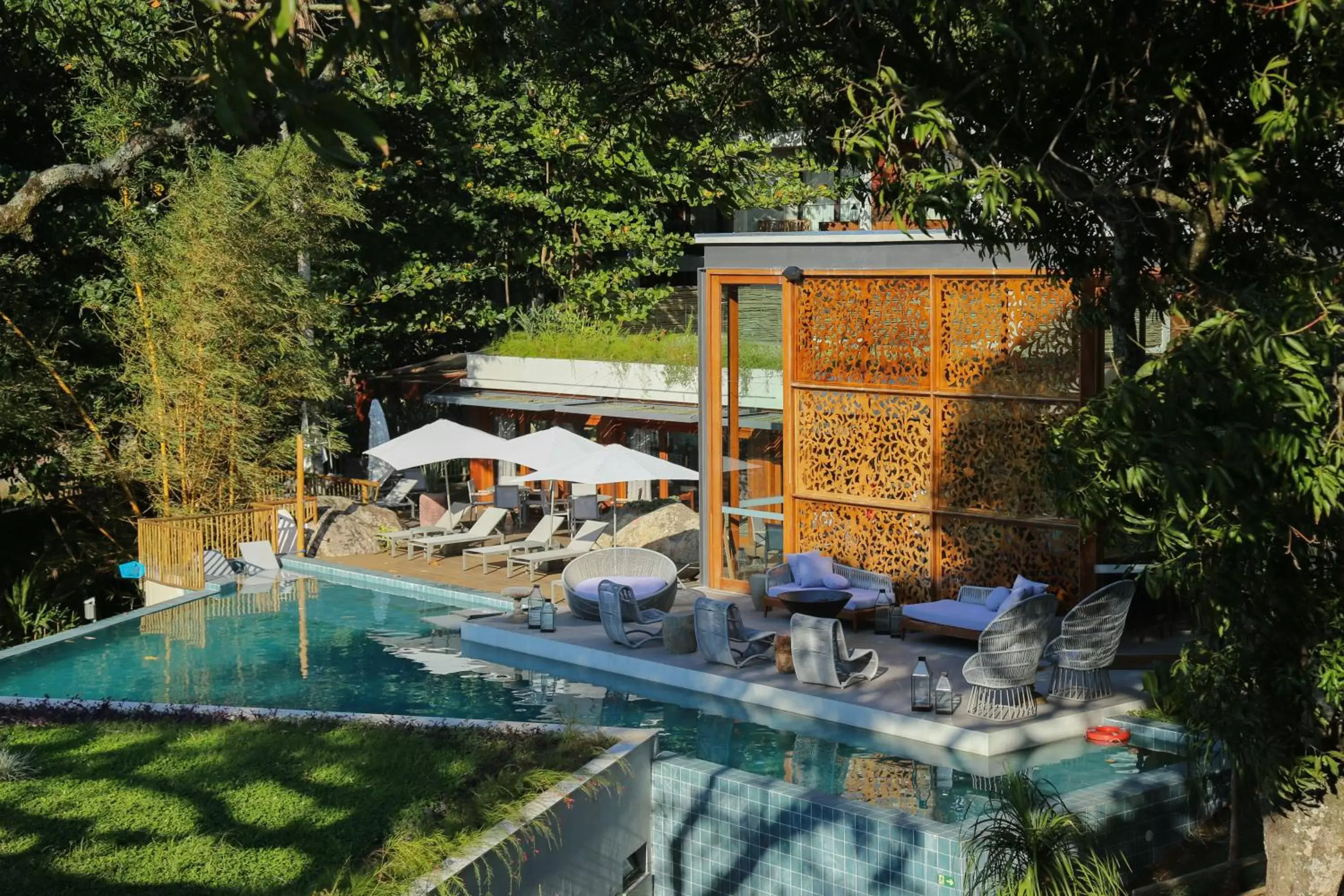 Bird's eye view, Swimming Pool in Wyndham Ilhabela Casa Di Sirena