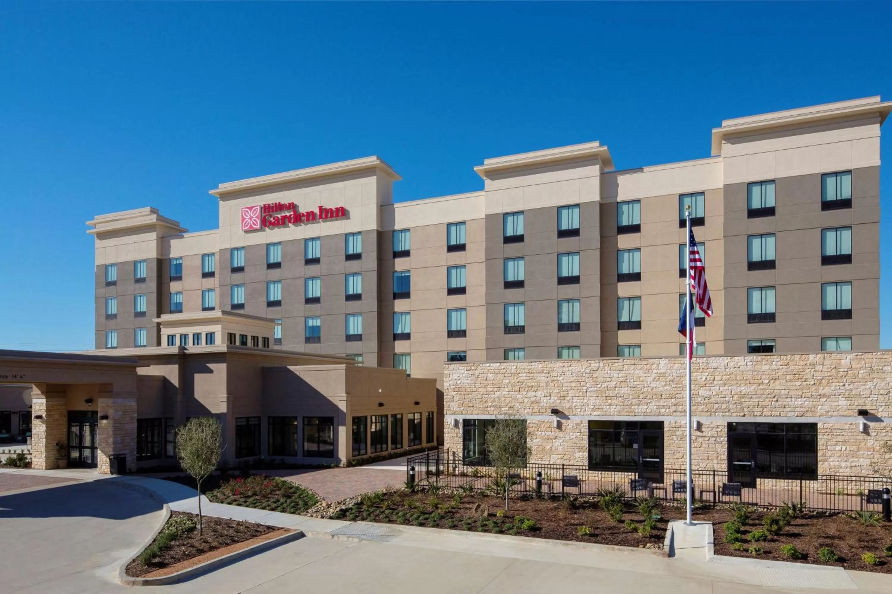 Property building in Longview Hilton Garden Inn