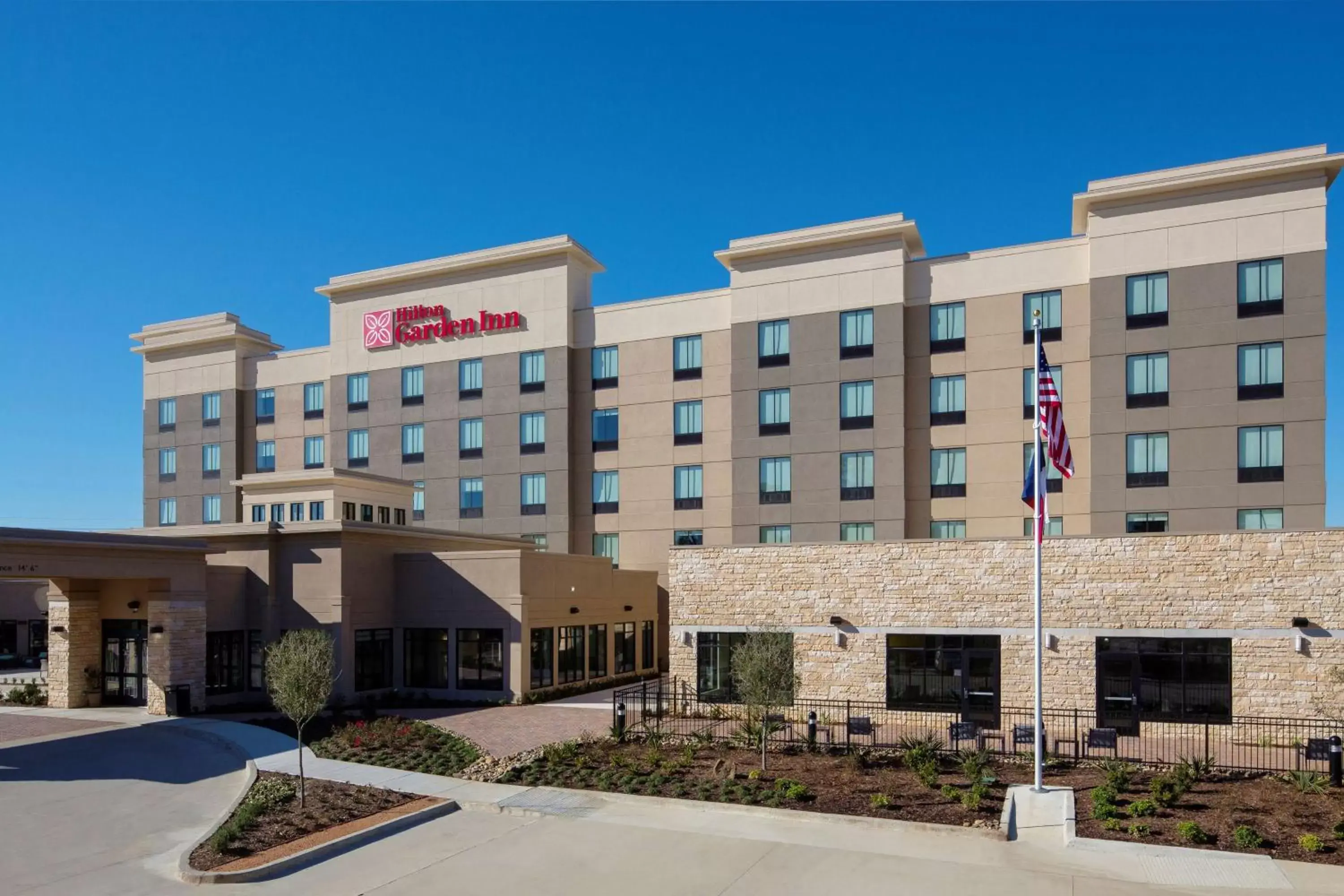 Property Building in Longview Hilton Garden Inn