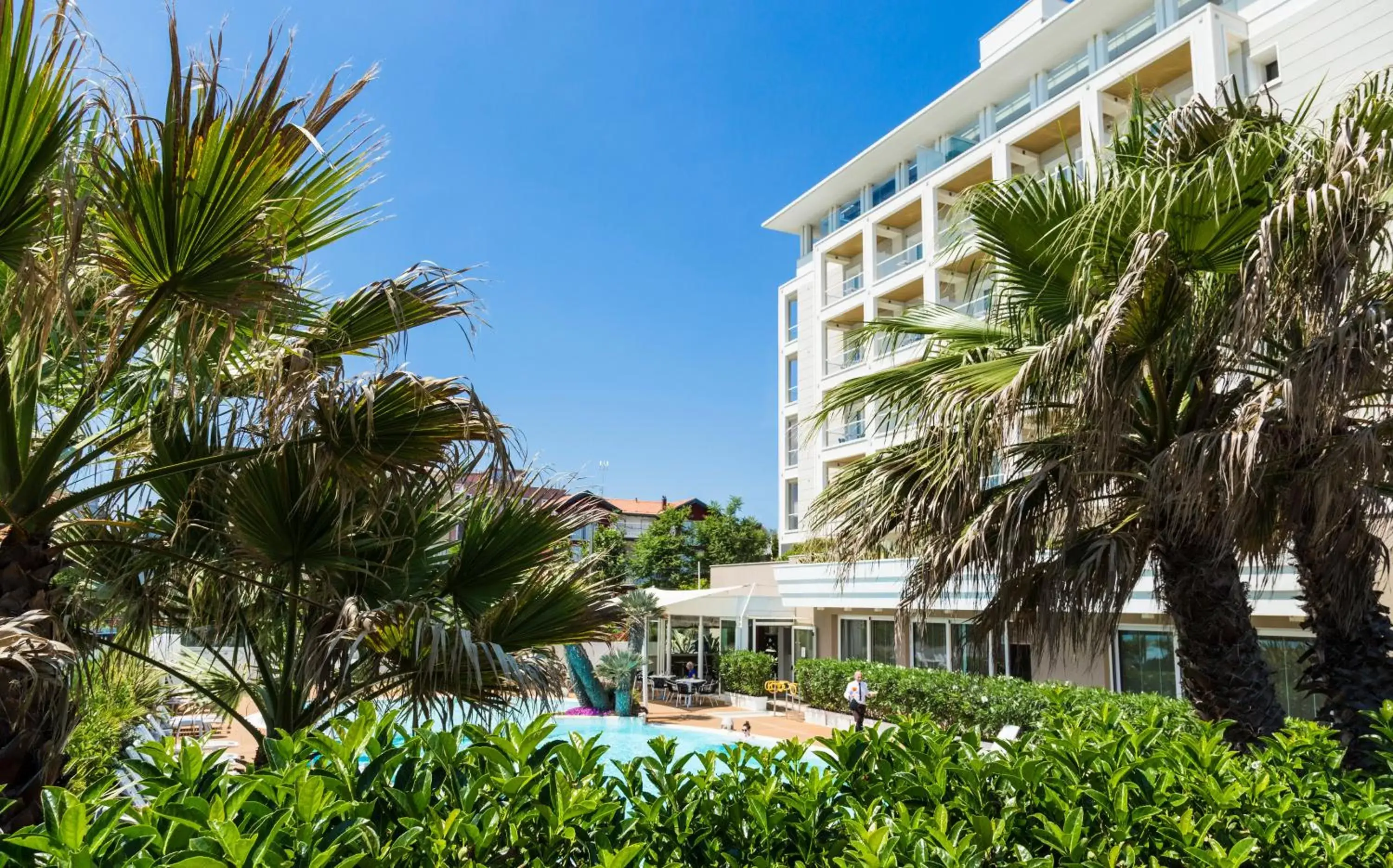 Swimming Pool in Hotel Ambasciatori