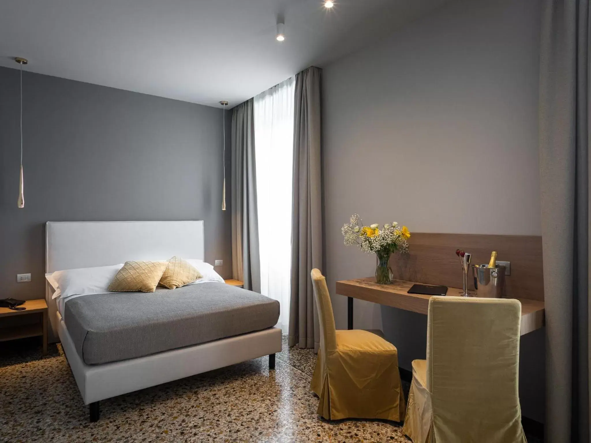 Bed in HNN Luxury Suites