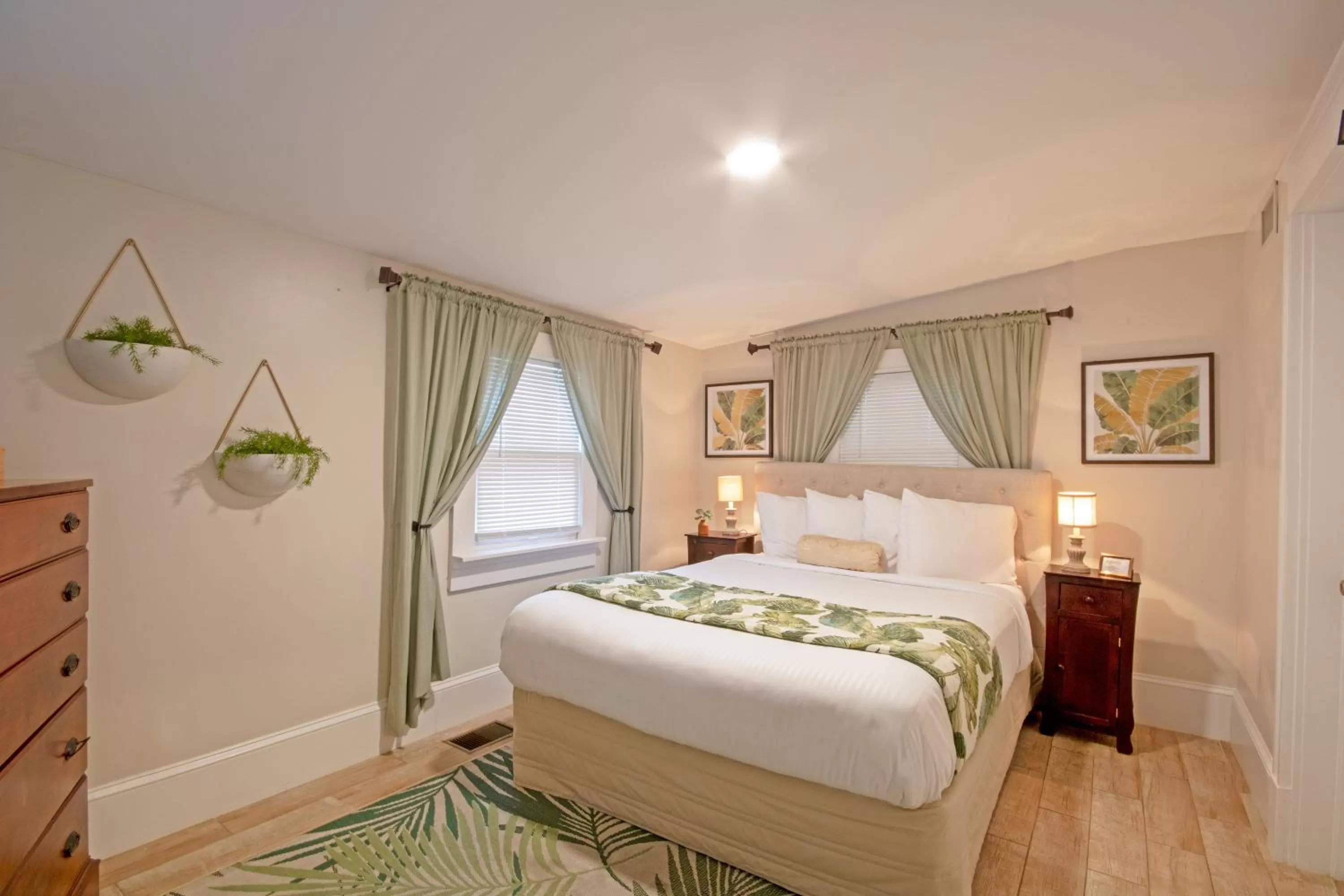 Bed in Hemingway House Bed and Breakfast