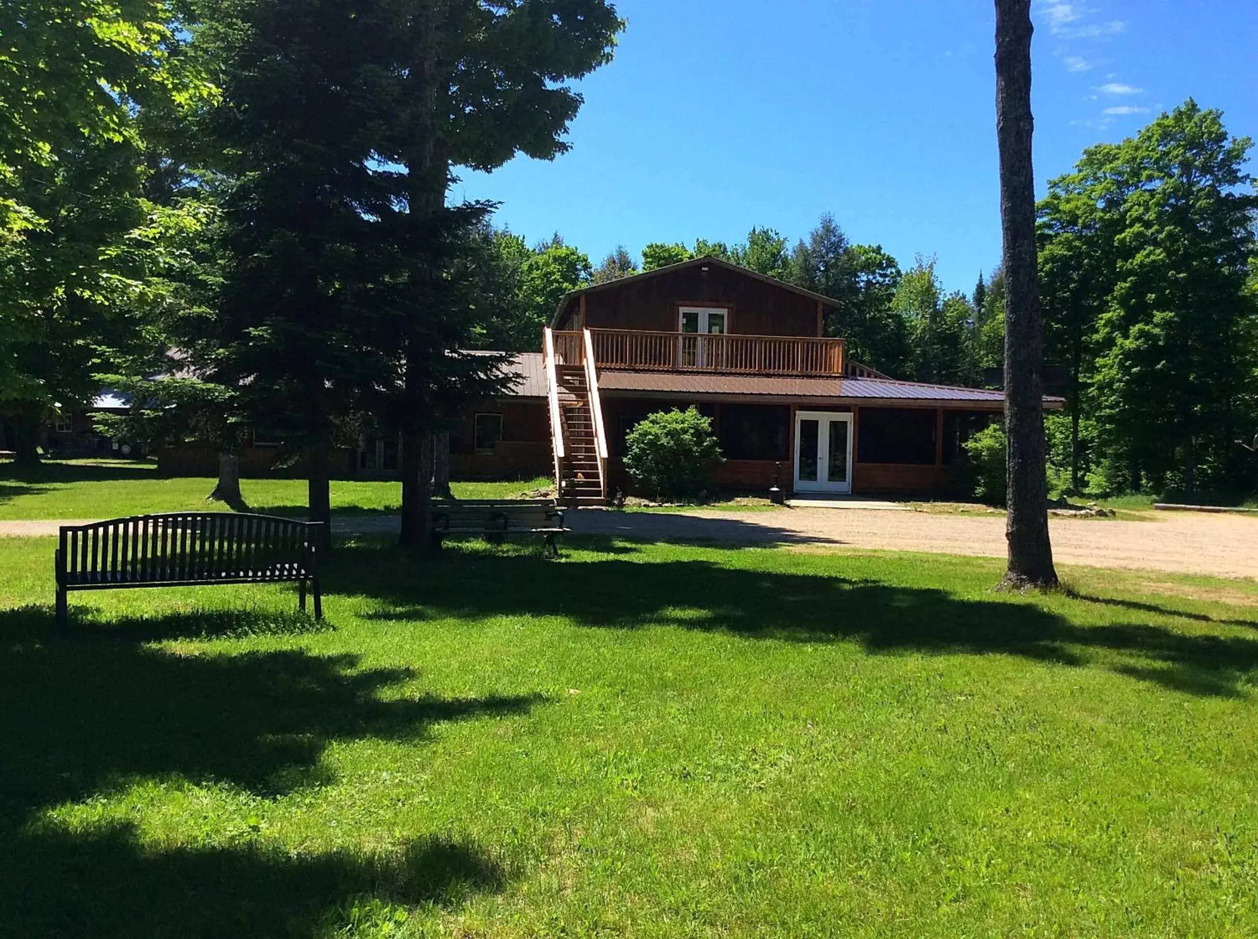 Facade/entrance, Property Building in Madawaska Lodge